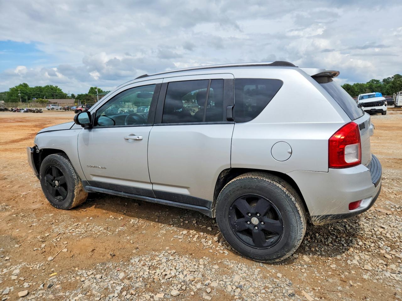 2012 Jeep Compass Серебряный vin: 1C4NJCBA3CD665689
