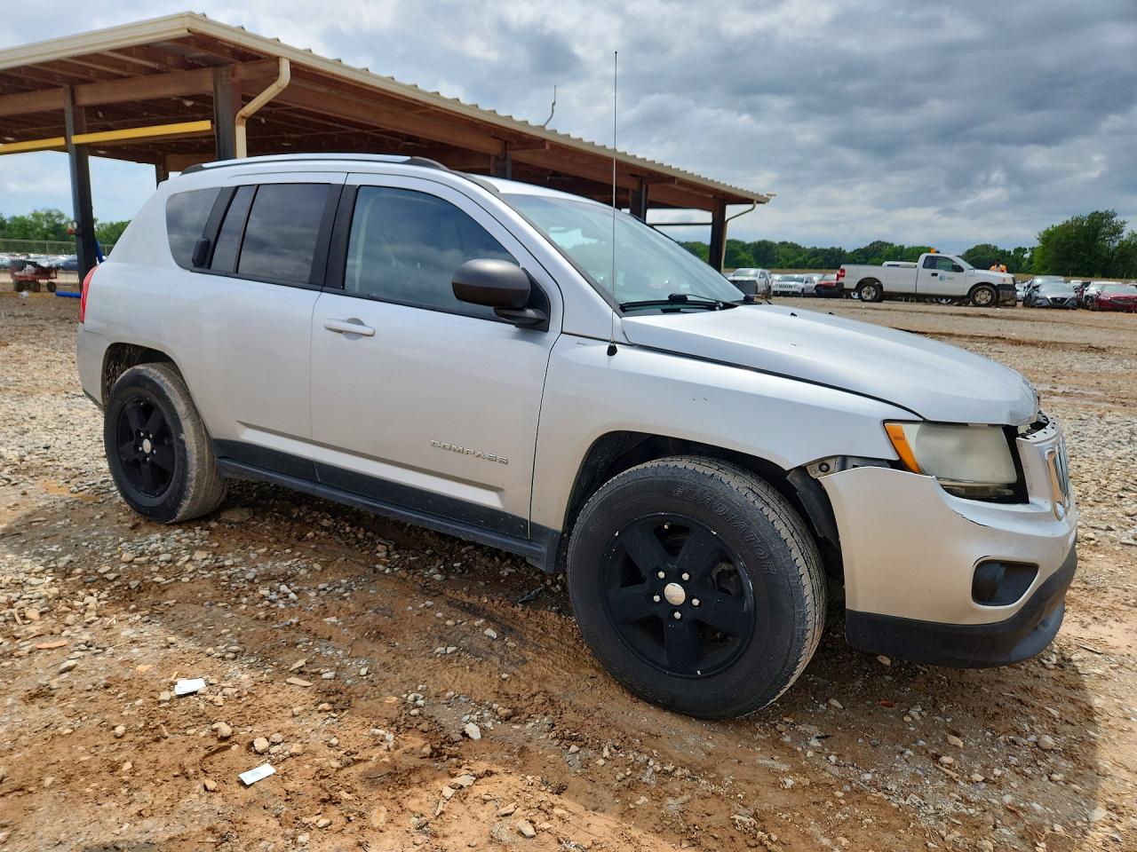 2012 Jeep Compass Серебряный vin: 1C4NJCBA3CD665689