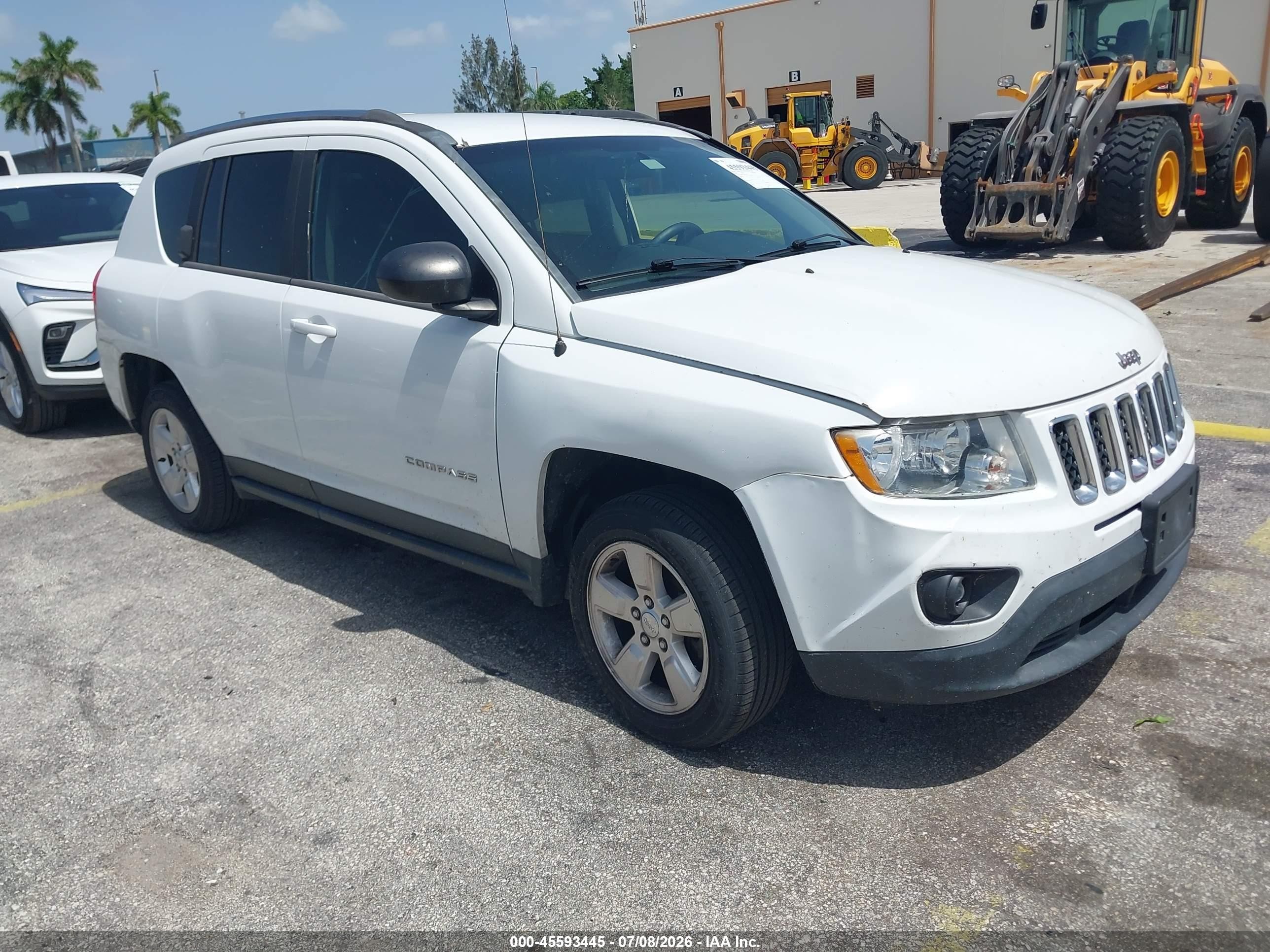 2013 Jeep Compass Sport White vin: 1C4NJCBA3DD272227