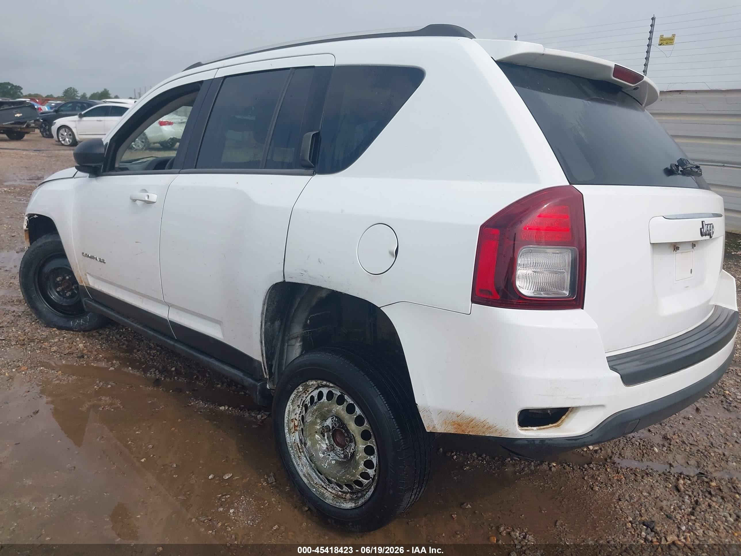 2014 Jeep Compass Sport White vin: 1C4NJCBA3ED563277
