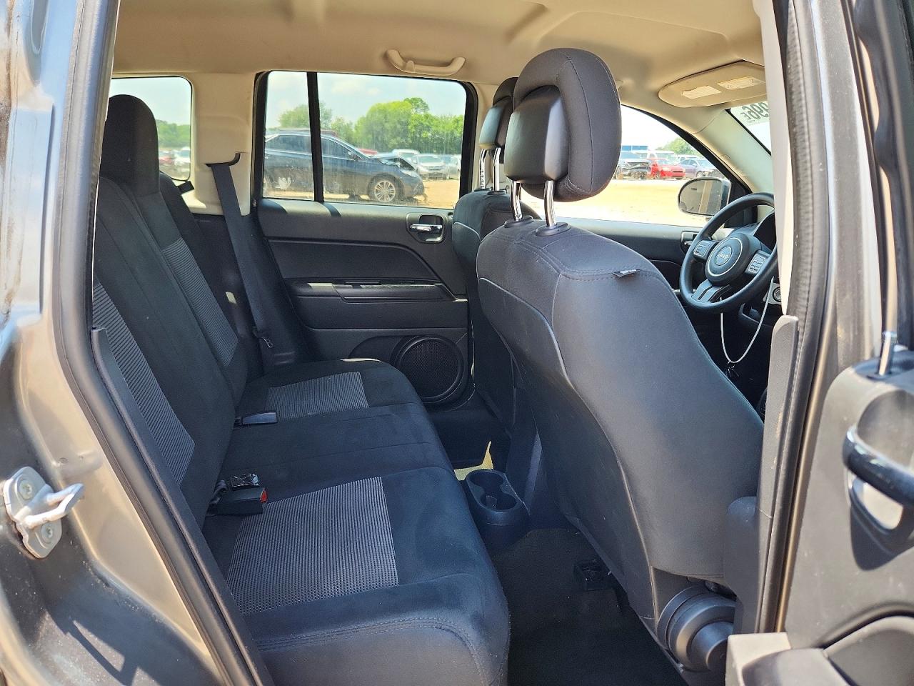 2014 Jeep Compass Sport Gray vin: 1C4NJCBA3ED573226