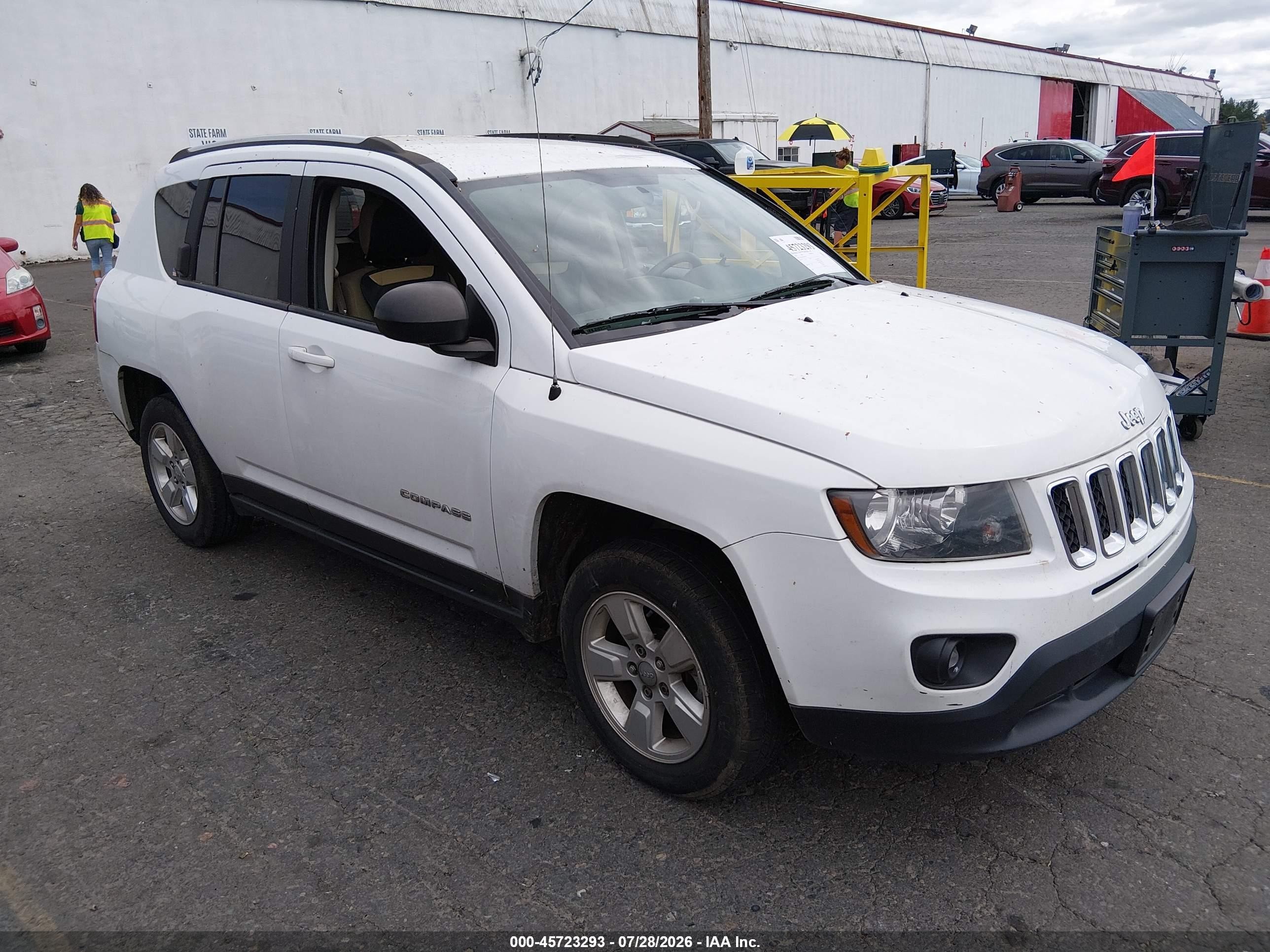 2014 Jeep Compass Sport White vin: 1C4NJCBA3ED832569