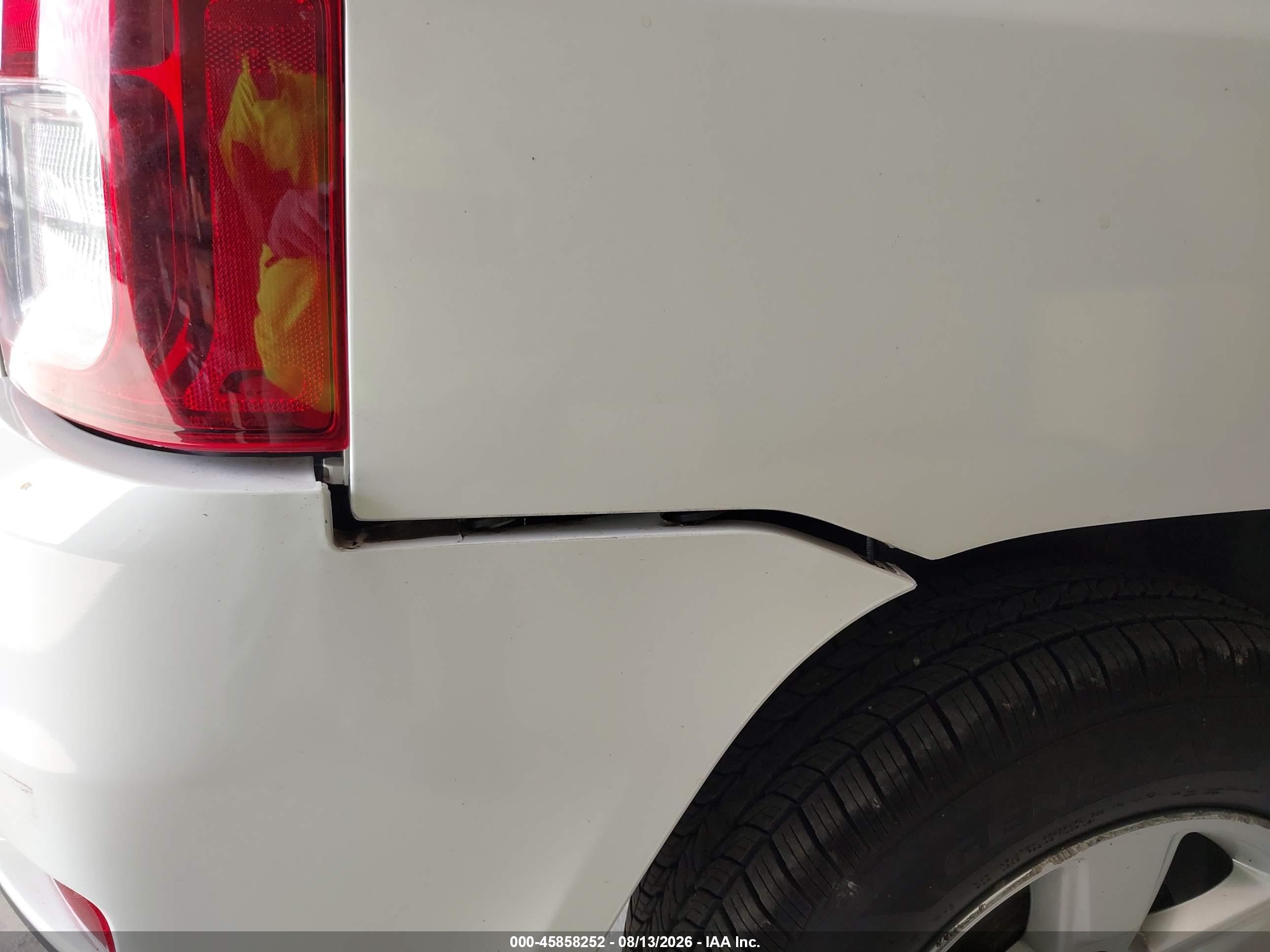 2015 Jeep Compass Sport White vin: 1C4NJCBA3FD285076