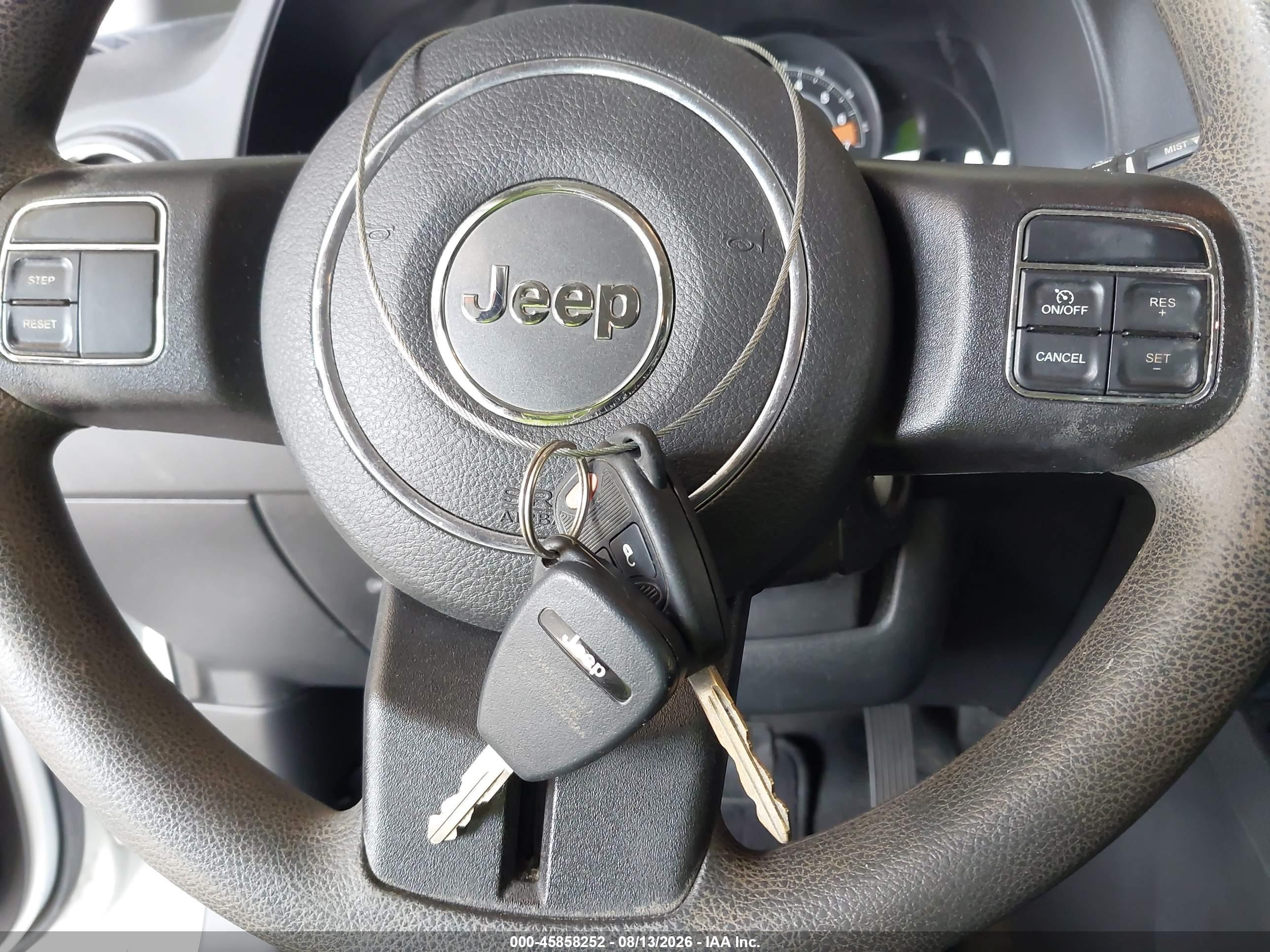 2015 Jeep Compass Sport White vin: 1C4NJCBA3FD285076