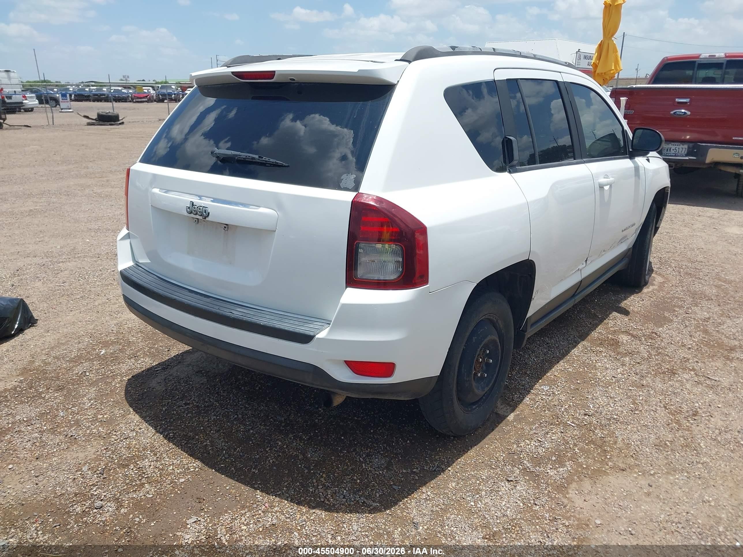 2015 Jeep Compass Sport White vin: 1C4NJCBA3FD313412