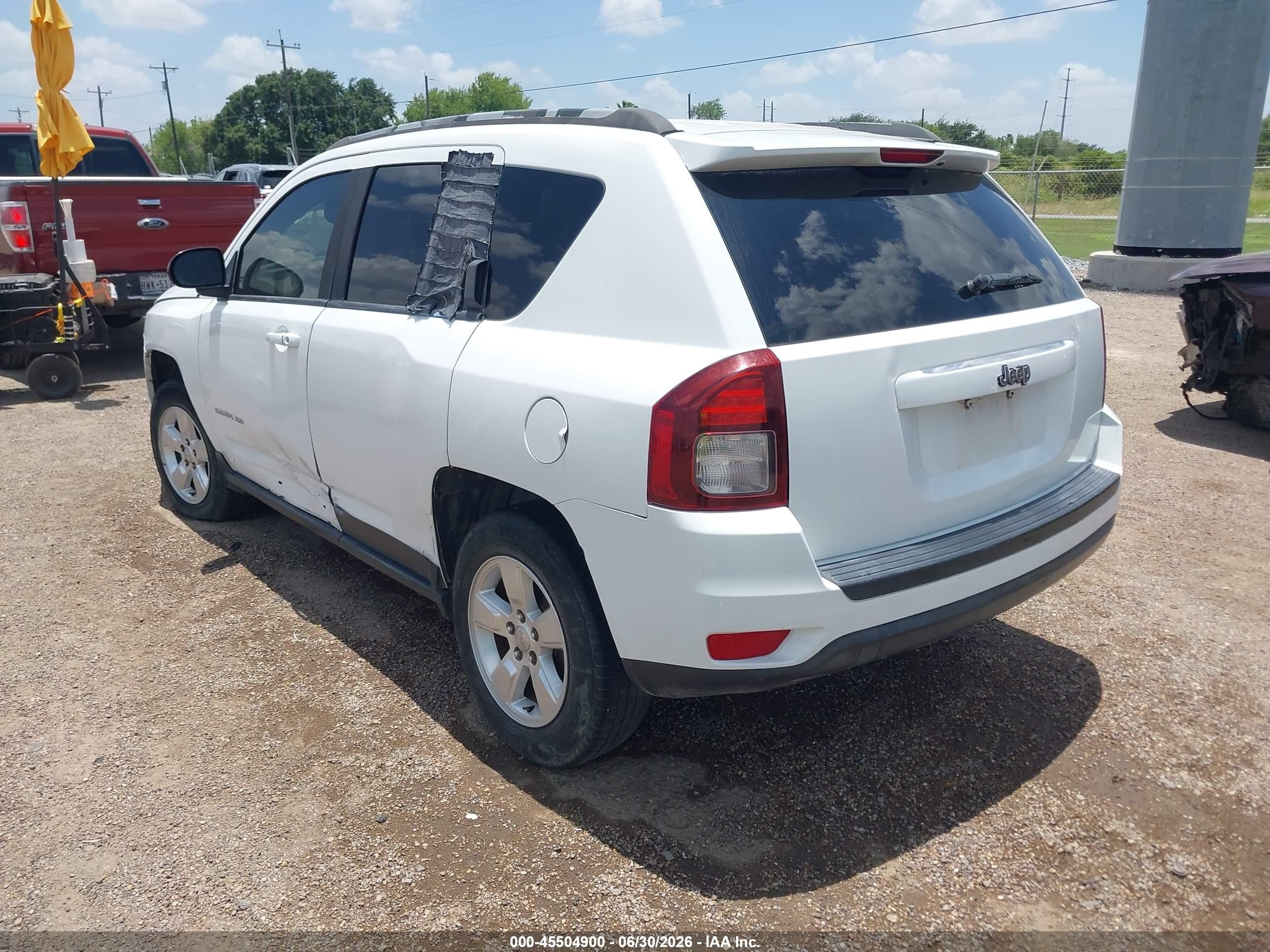 2015 Jeep Compass Sport White vin: 1C4NJCBA3FD313412