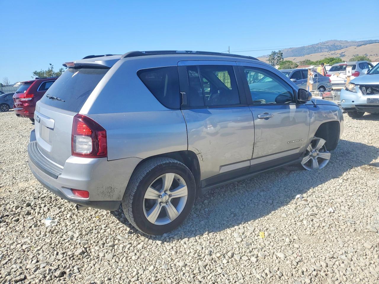 2016 Jeep Compass Sport Серебряный vin: 1C4NJCBA3GD560611