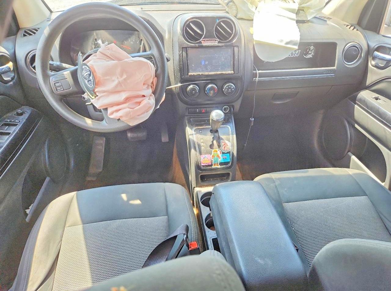 2013 Jeep Compass Sport Silver vin: 1C4NJCBA4DD265187