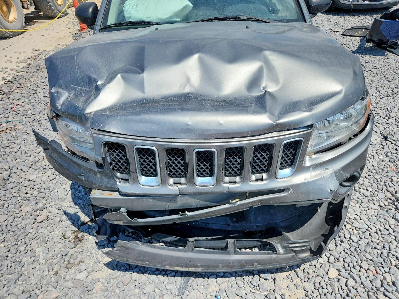 2013 Jeep Compass Sport Silver vin: 1C4NJCBA4DD265187