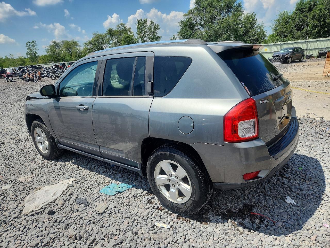2013 Jeep Compass Sport Silver vin: 1C4NJCBA4DD265187