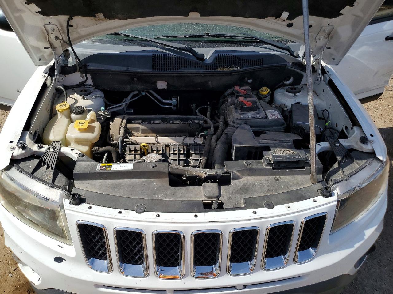 2014 Jeep Compass Sport White vin: 1C4NJCBA4ED537805