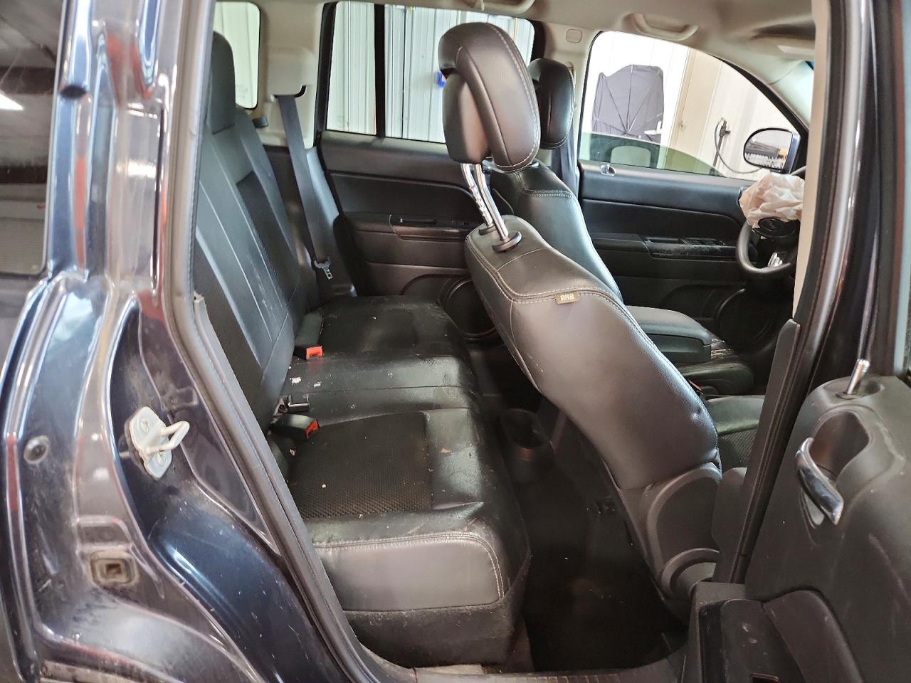 2014 Jeep Compass Sport Угольный vin: 1C4NJCBA4ED764220