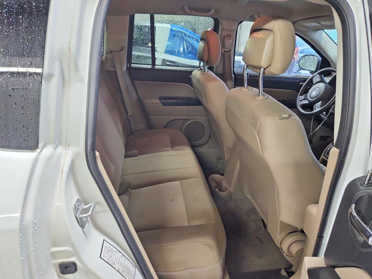 2014 Jeep Compass Sport White vin: 1C4NJCBA4ED832483