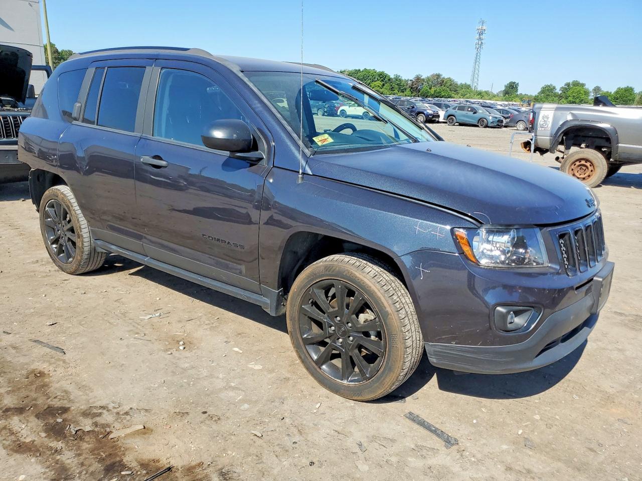 2015 Jeep Compass Sport Gray vin: 1C4NJCBA4FD210970