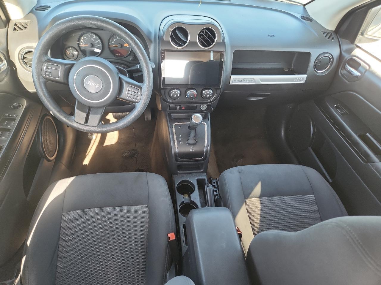 2015 Jeep Compass Sport Silver vin: 1C4NJCBA4FD262387