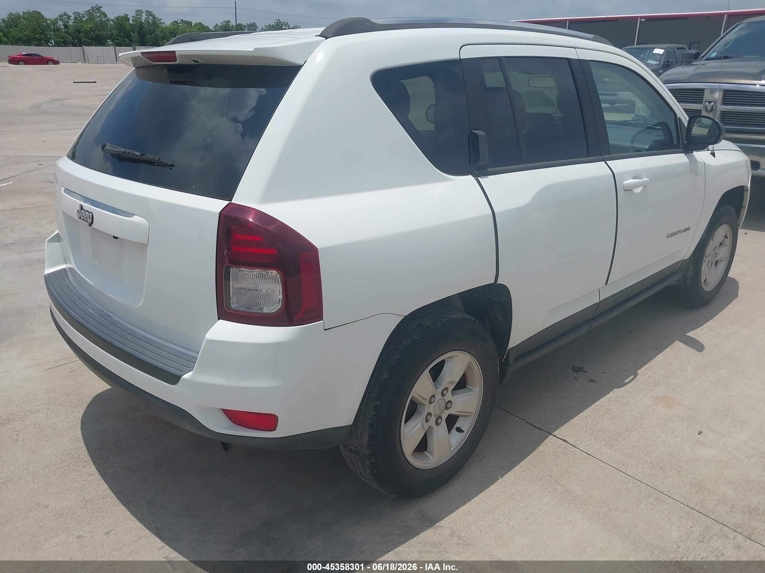 2015 Jeep Compass Sport White vin: 1C4NJCBA4FD273342