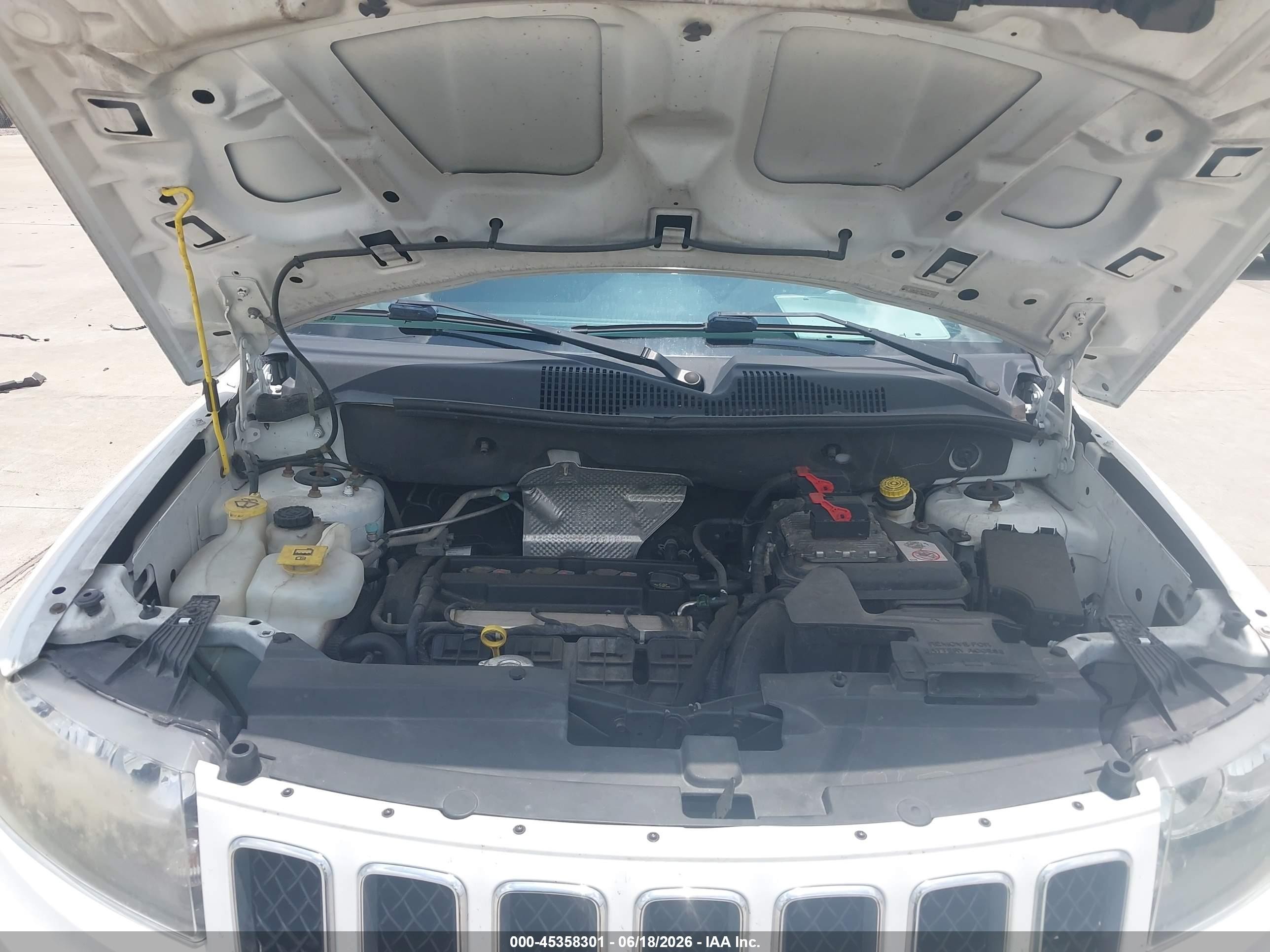 2015 Jeep Compass Sport White vin: 1C4NJCBA4FD273342
