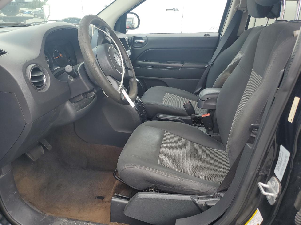 2015 Jeep Compass Sport Черный vin: 1C4NJCBA4FD318201