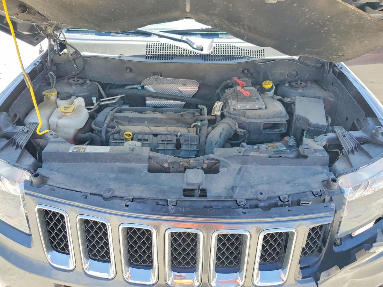 2015 Jeep Compass Sport Gray vin: 1C4NJCBA4FD325794