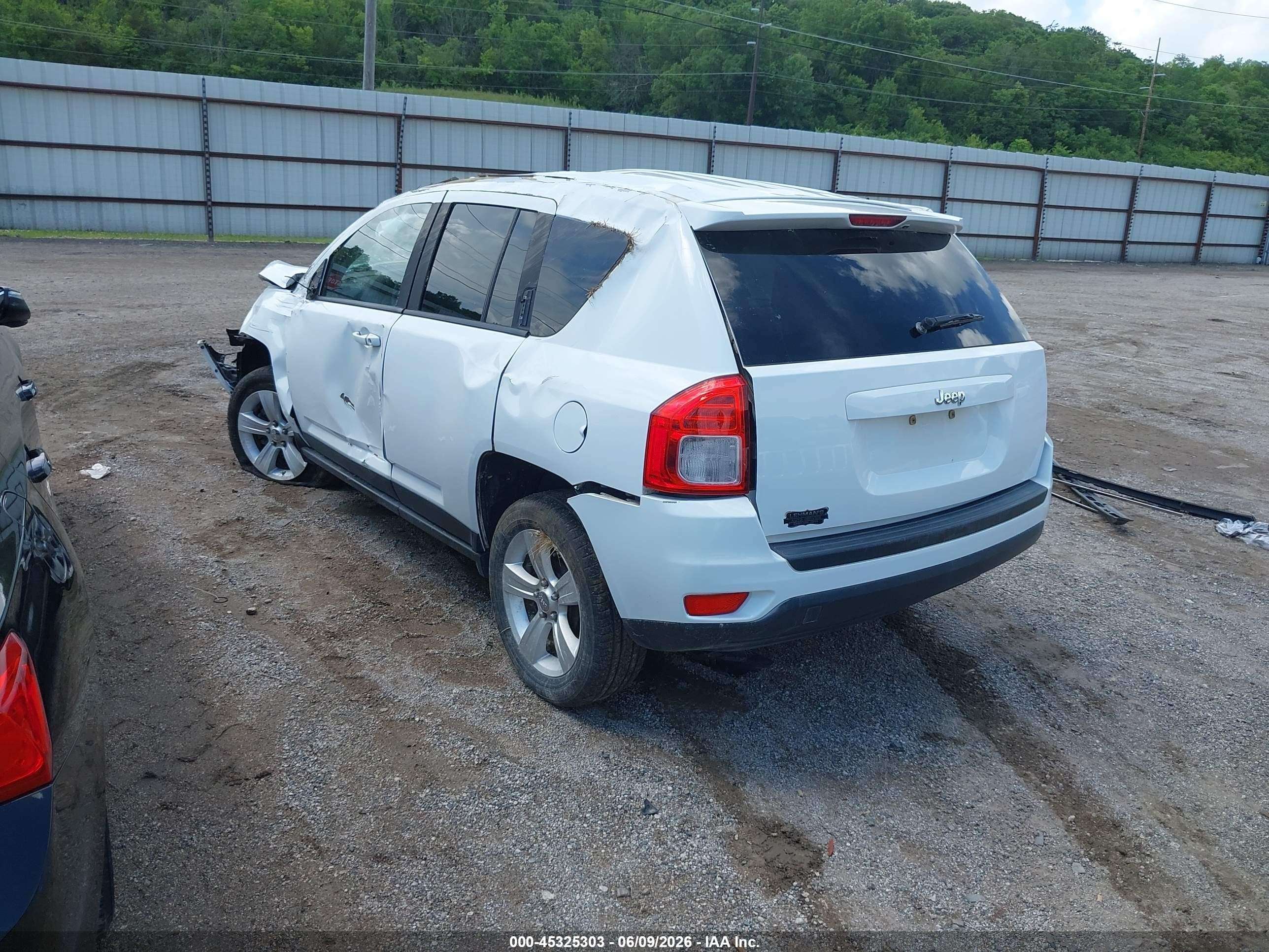 2012 Jeep Compass Sport White vin: 1C4NJCBA5CD521254
