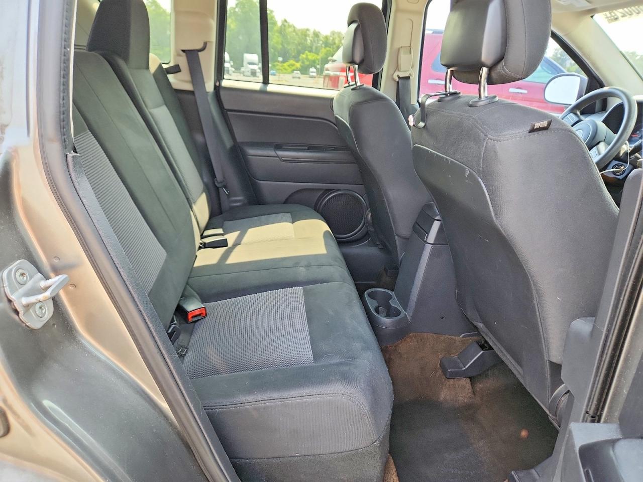 2013 Jeep Compass Sport Silver vin: 1C4NJCBA5DD264873