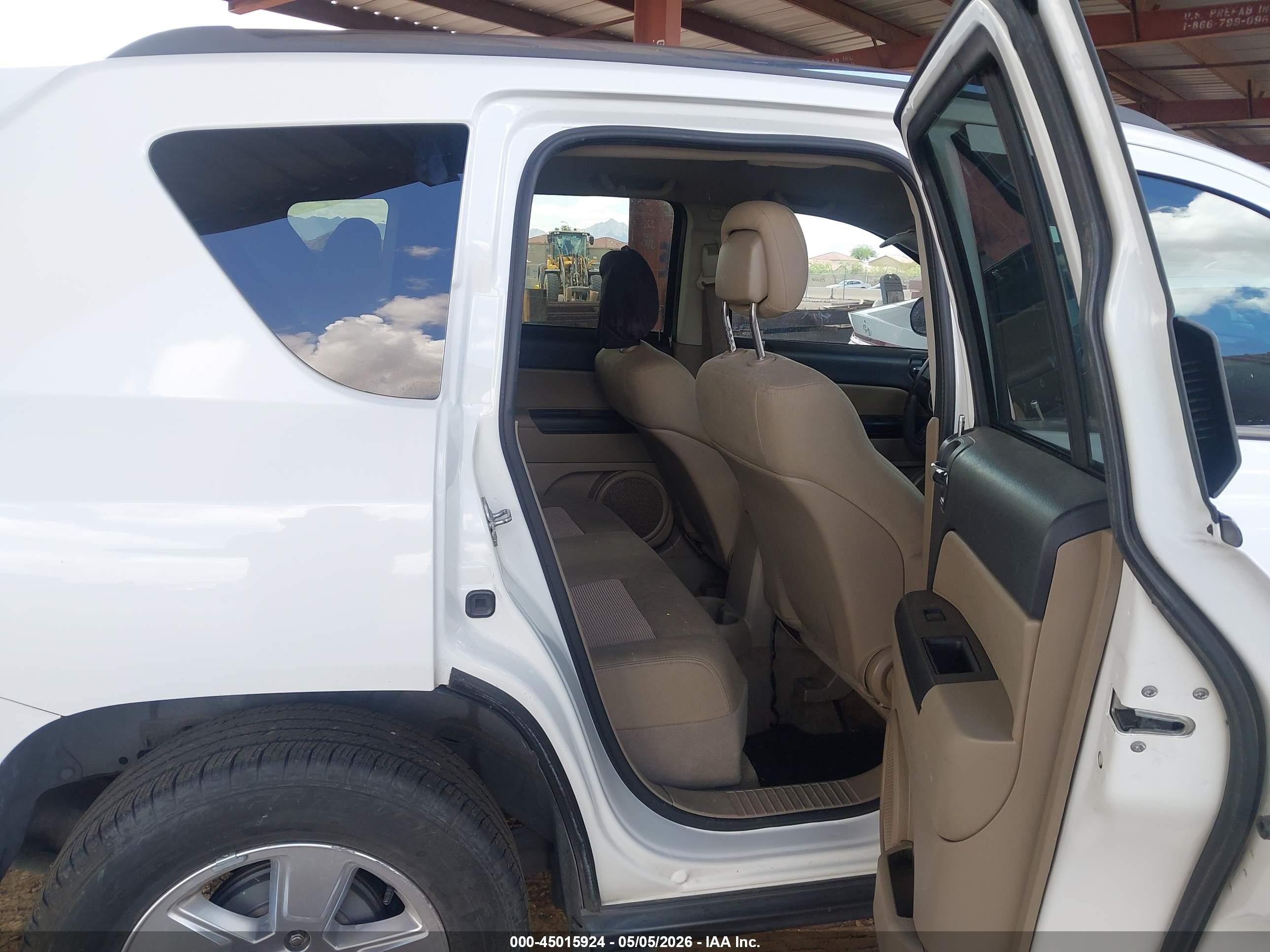 2013 Jeep Compass Sport Белый vin: 1C4NJCBA5DD265683