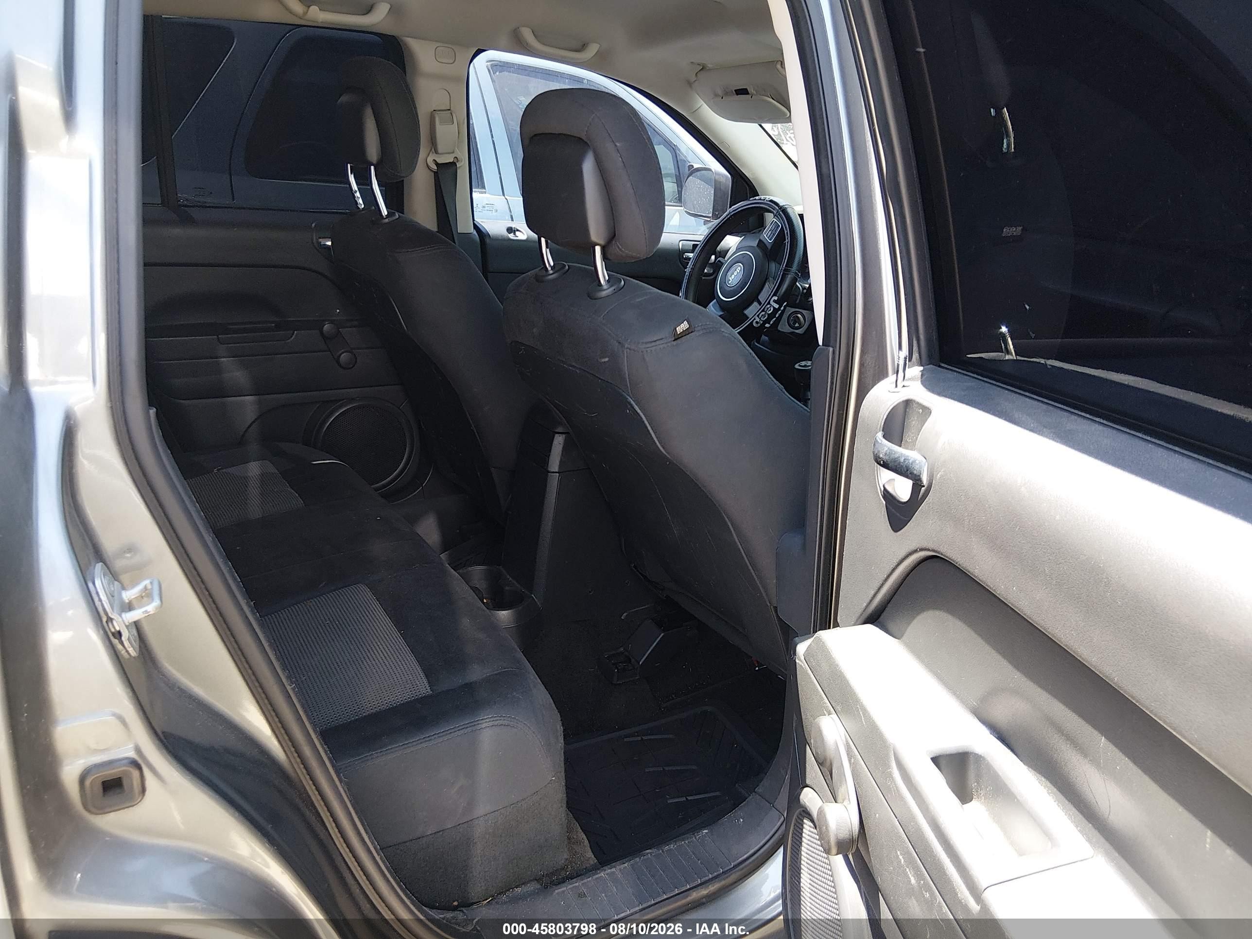 2014 Jeep Compass Sport Gray vin: 1C4NJCBA5ED633023