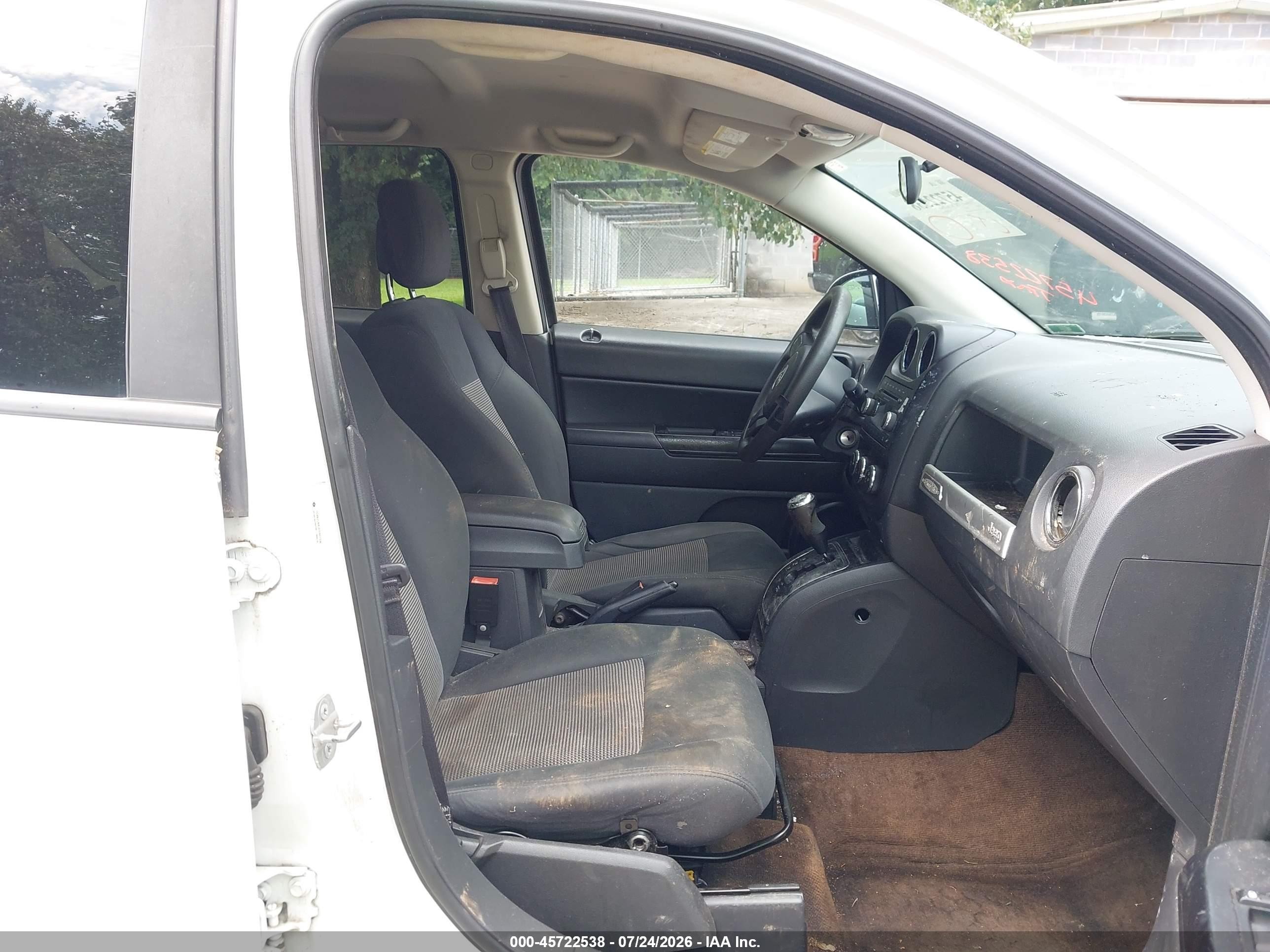 2014 Jeep Compass Sport White vin: 1C4NJCBA5ED801338