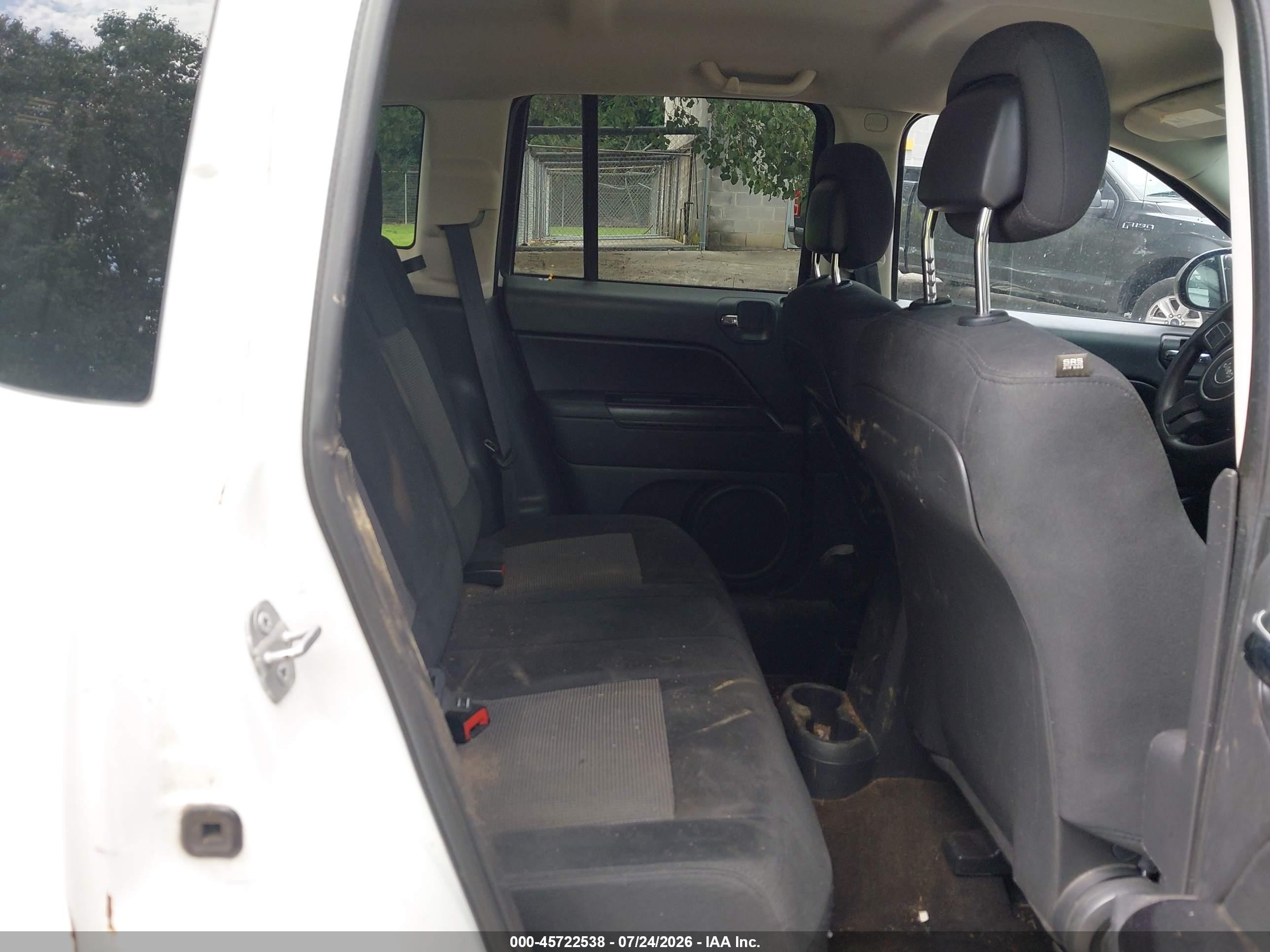 2014 Jeep Compass Sport White vin: 1C4NJCBA5ED801338