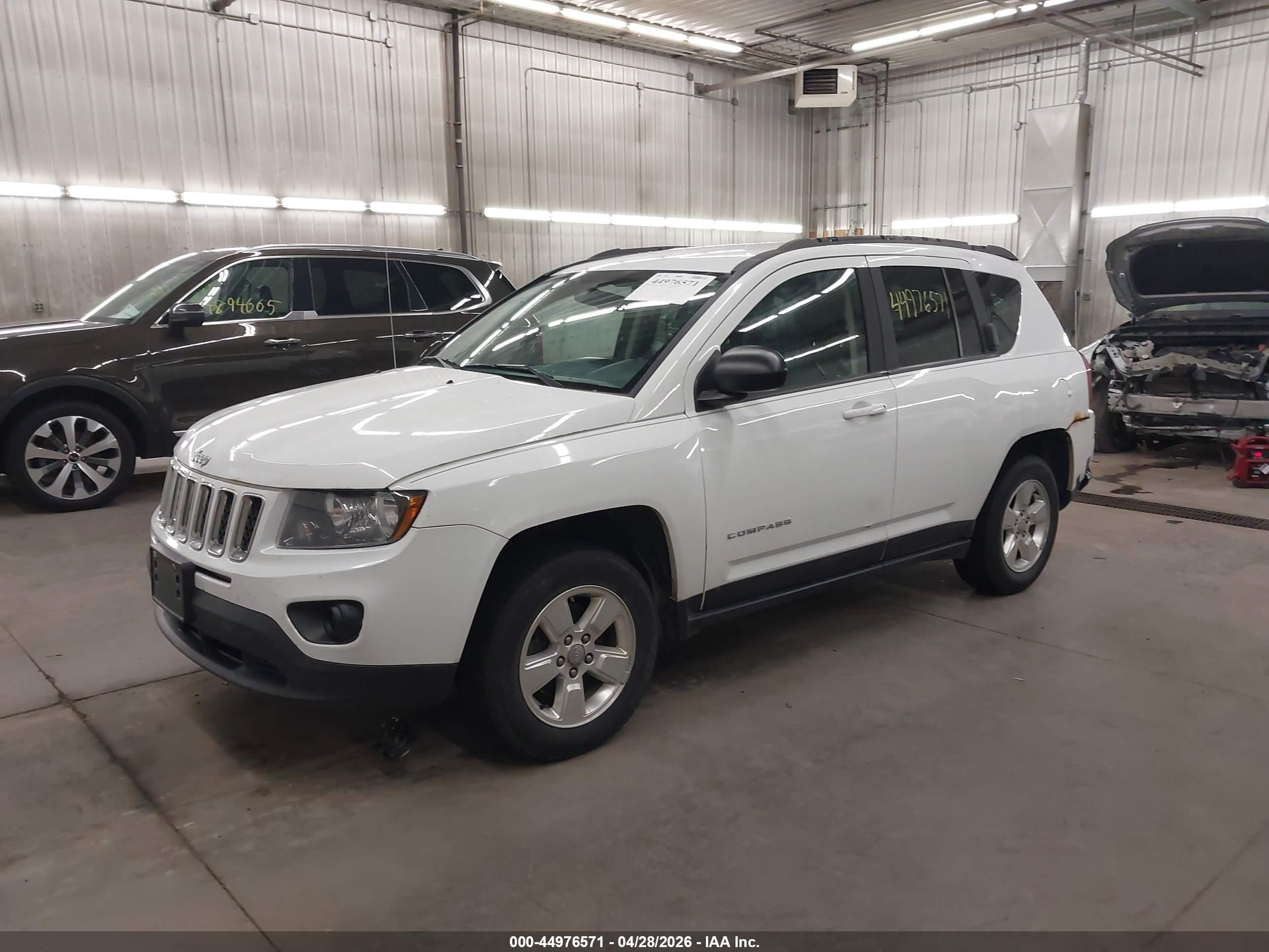 2015 Jeep Compass Sport White vin: 1C4NJCBA5FD131193