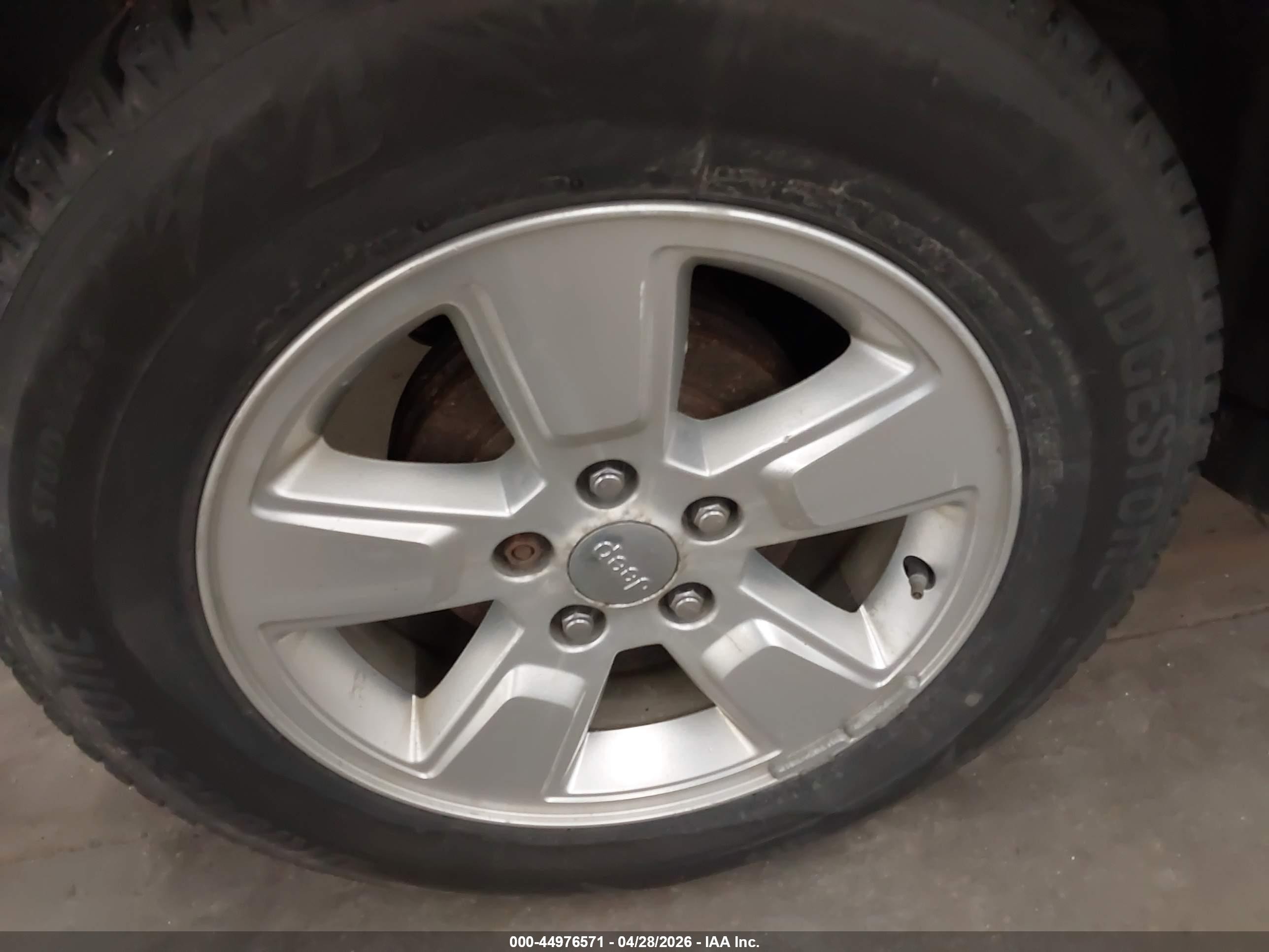 2015 Jeep Compass Sport White vin: 1C4NJCBA5FD131193