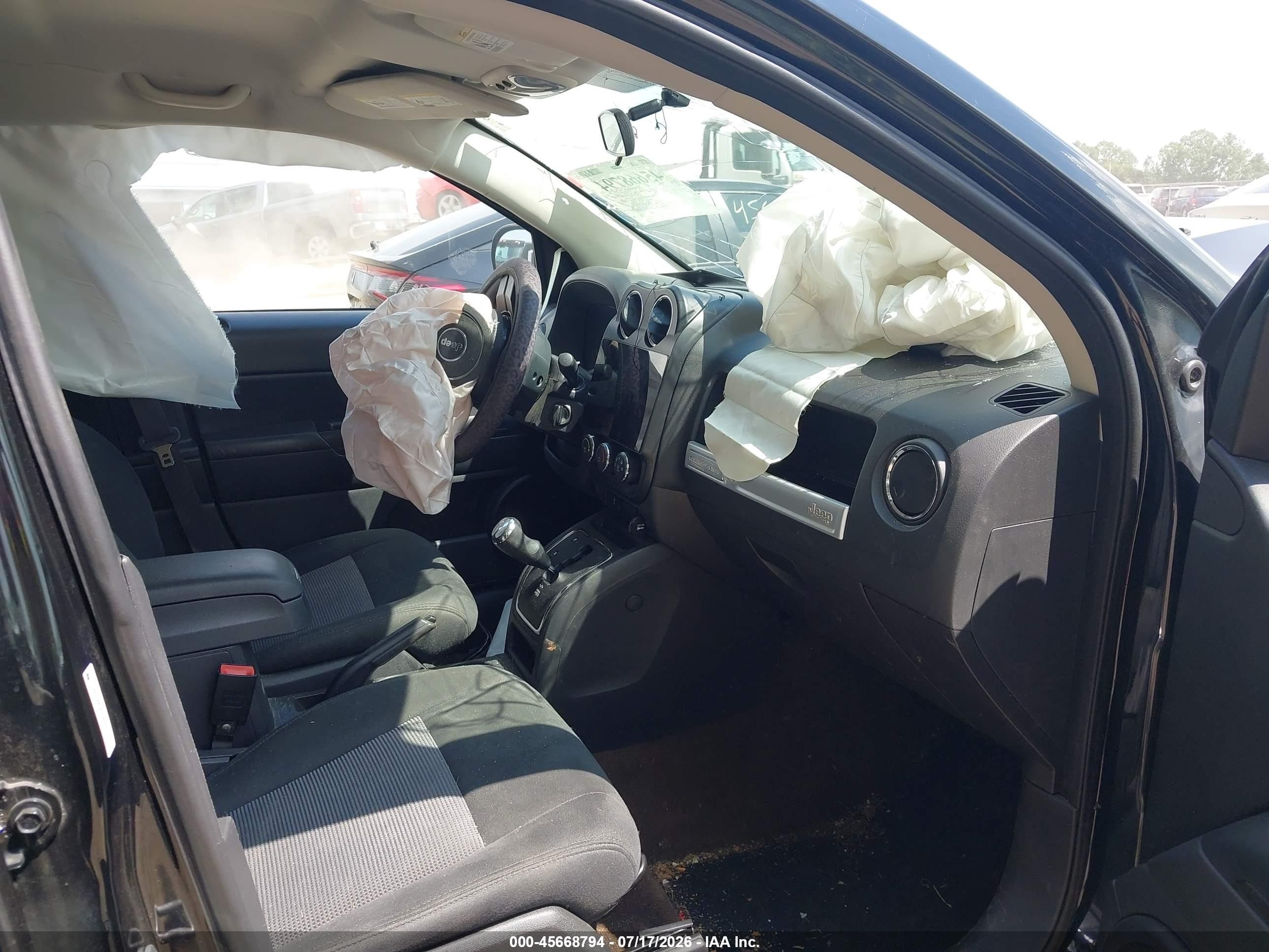 2015 Jeep Compass Sport Черный vin: 1C4NJCBA5FD143778