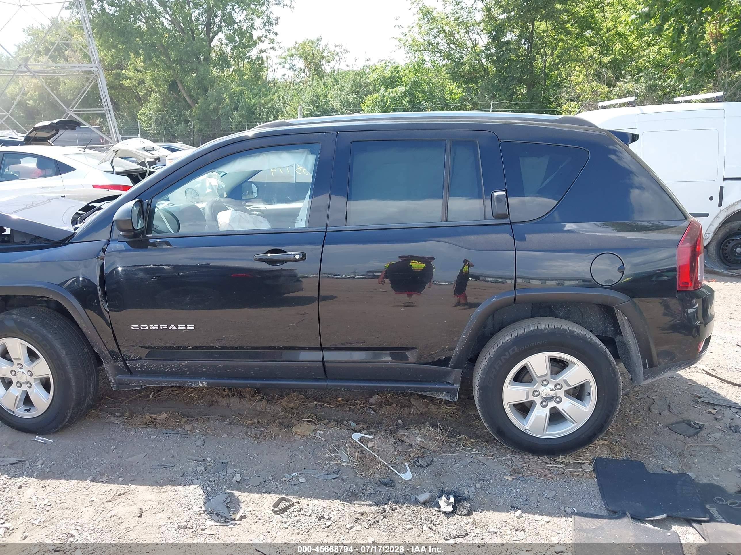 2015 Jeep Compass Sport Черный vin: 1C4NJCBA5FD143778
