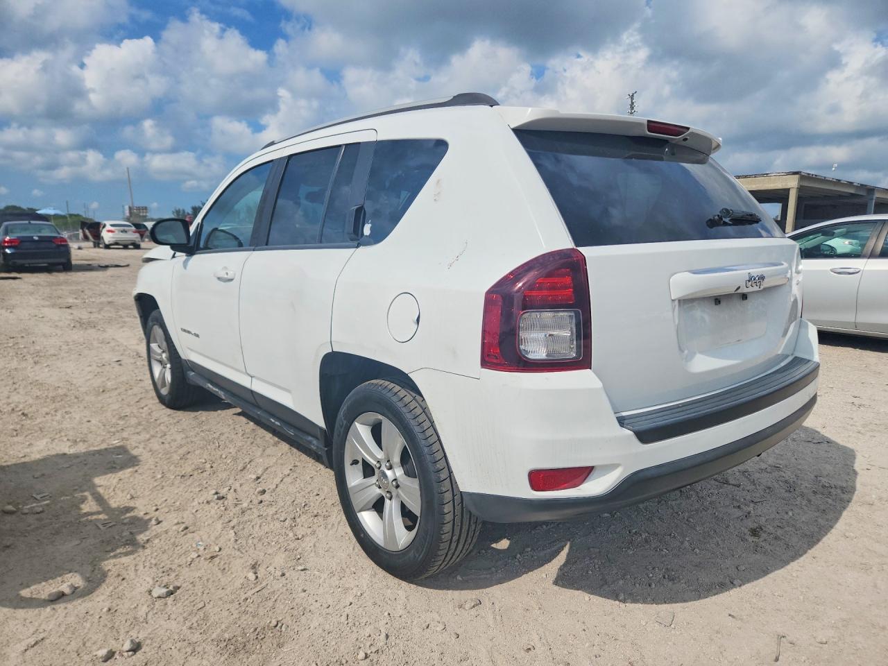 2016 Jeep Compass Sport White vin: 1C4NJCBA5GD677543