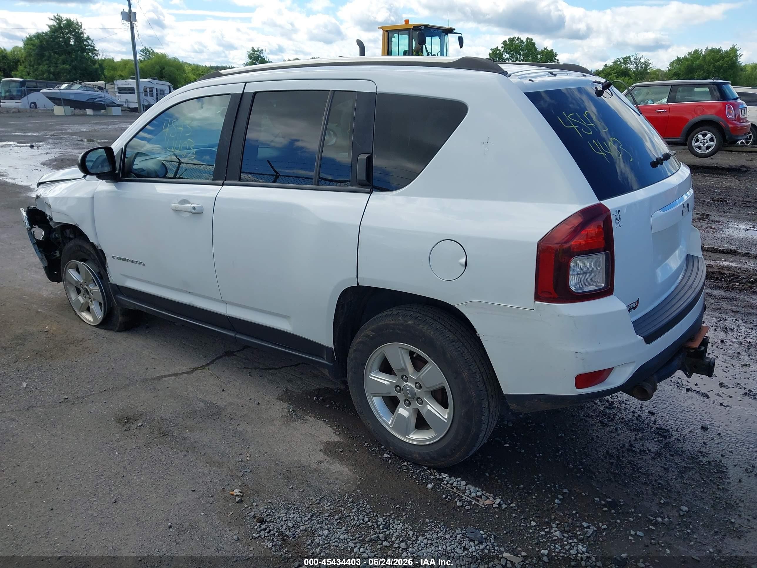 2015 Jeep Compass Sport White vin: 1C4NJCBA6FD124480