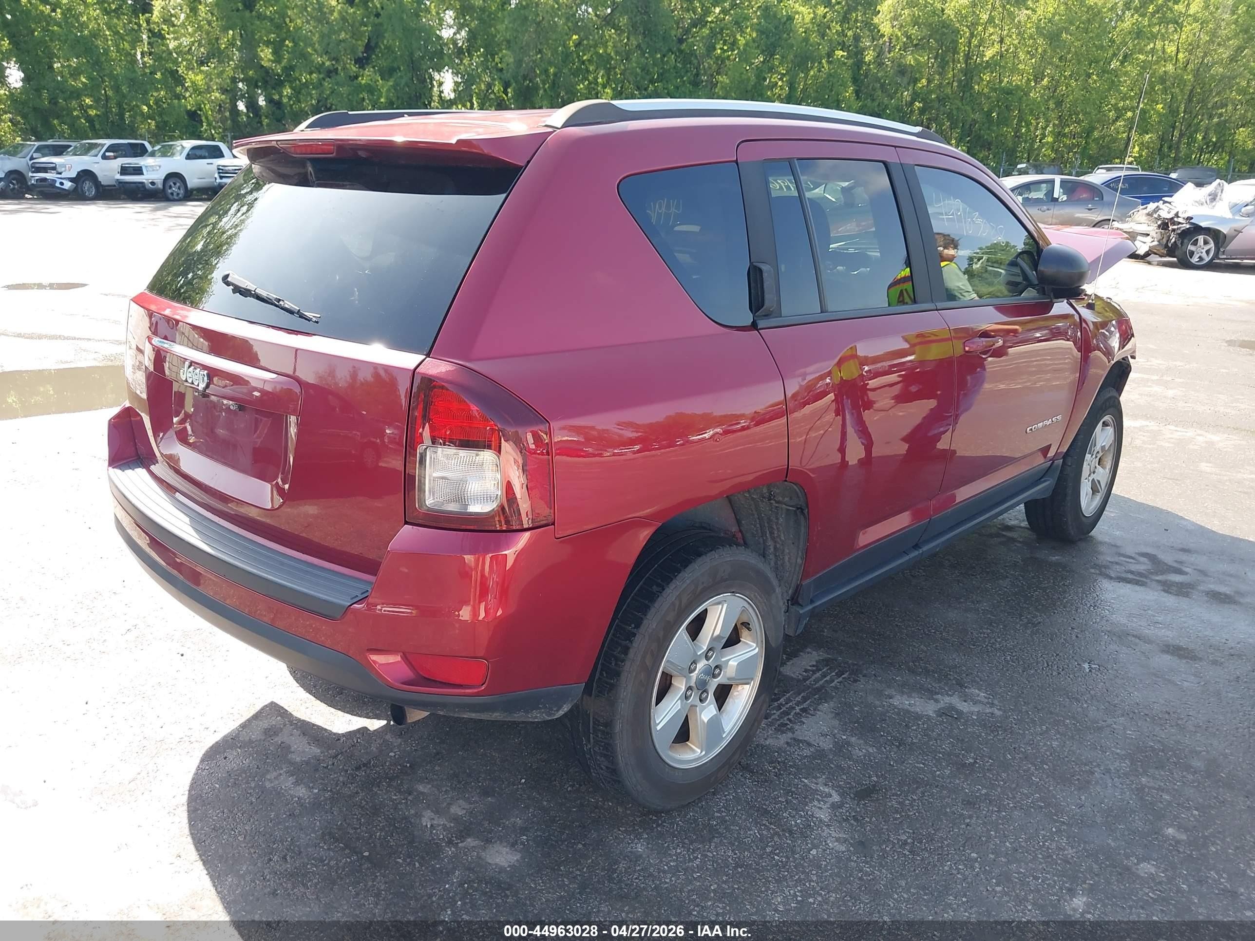 2015 Jeep Compass Sport Red vin: 1C4NJCBA6FD226152