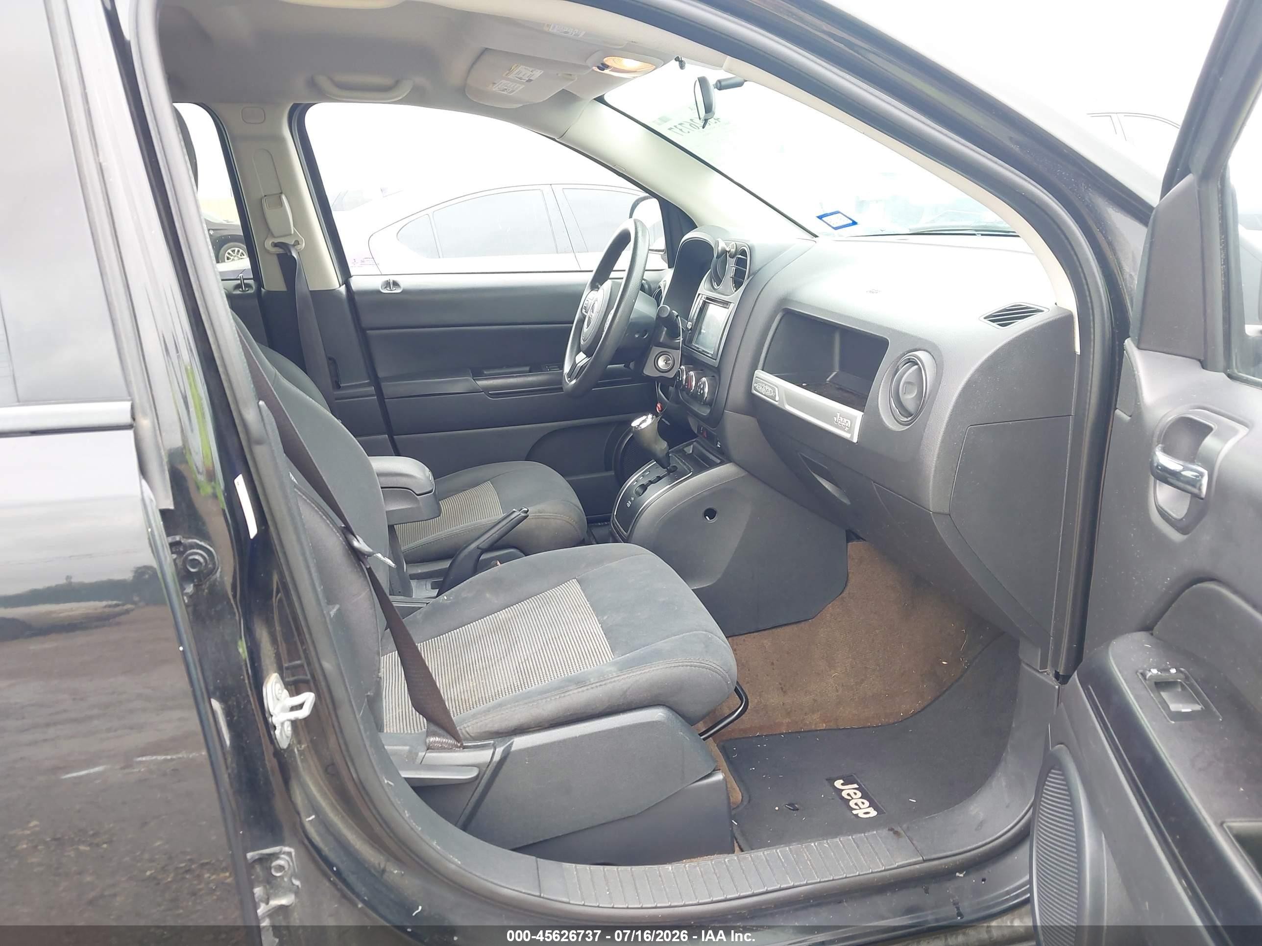 2015 Jeep Compass Sport Черный vin: 1C4NJCBA6FD325831