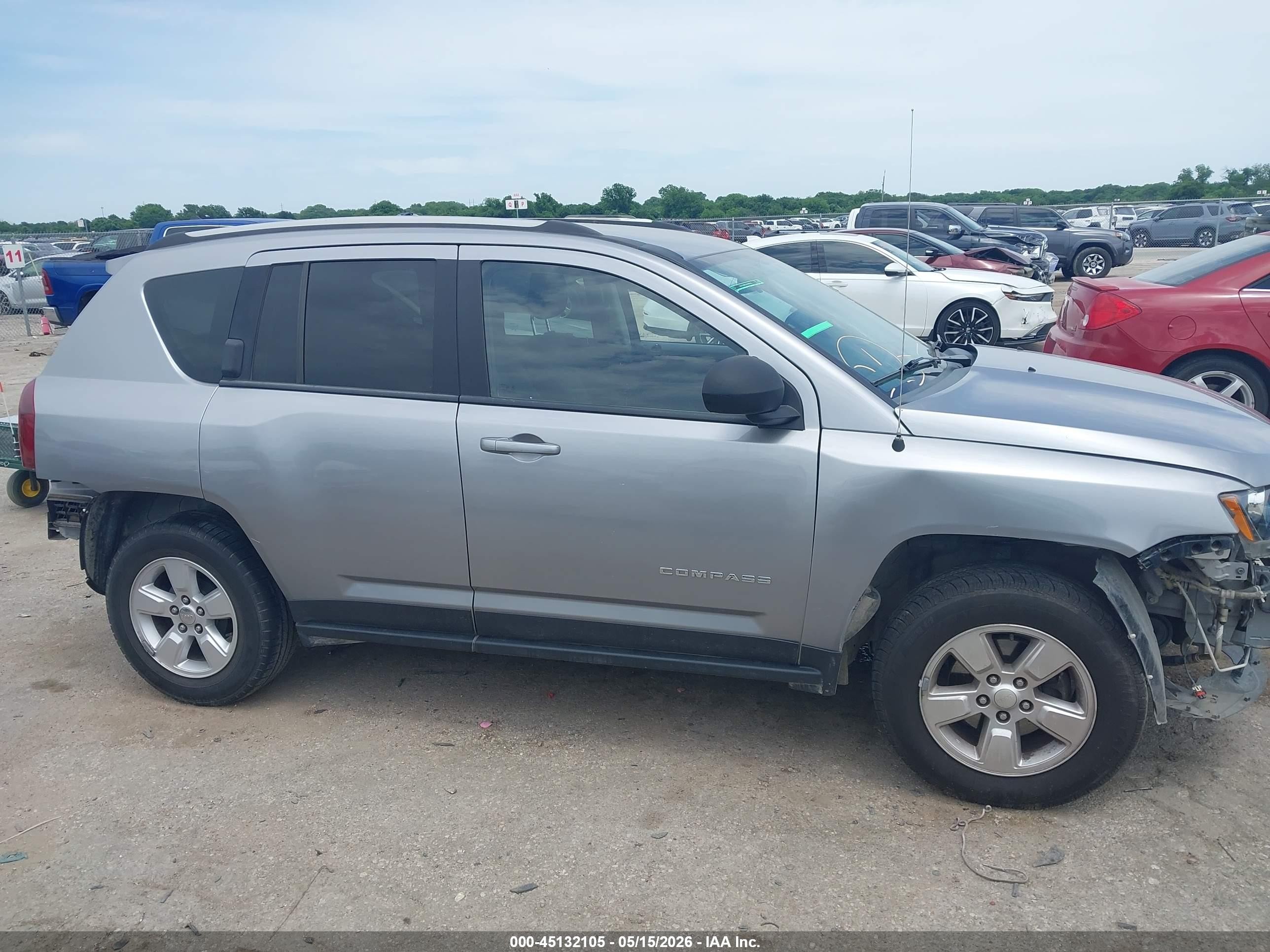 2015 Jeep Compass Sport Silver vin: 1C4NJCBA6FD418526