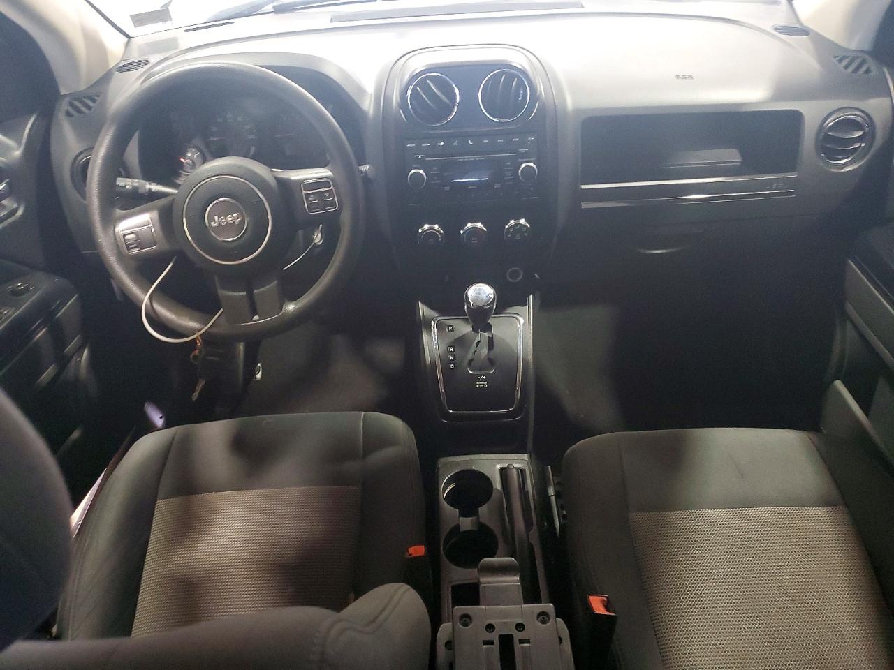 2012 Jeep Compass Sport Silver vin: 1C4NJCBA7CD610548