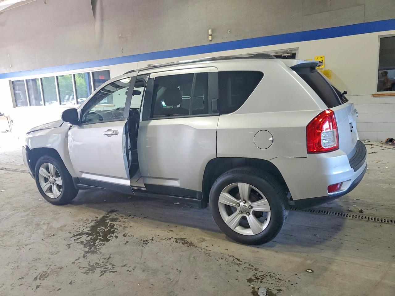 2012 Jeep Compass Sport Silver vin: 1C4NJCBA7CD610548