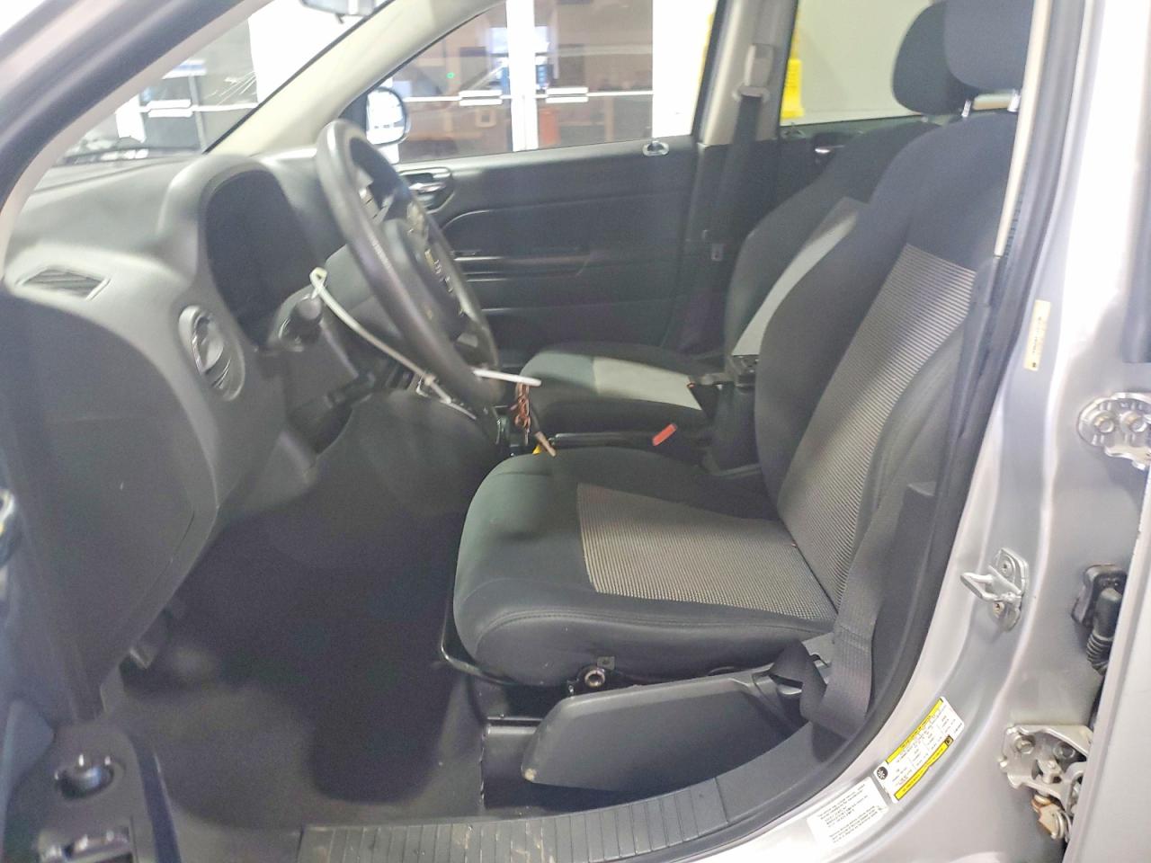 2012 Jeep Compass Sport Silver vin: 1C4NJCBA7CD610548