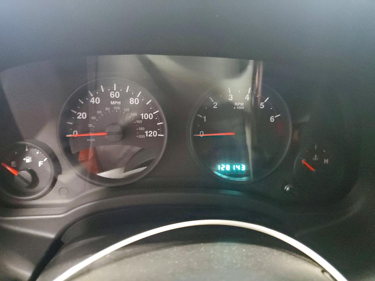 2012 Jeep Compass Sport Silver vin: 1C4NJCBA7CD610548