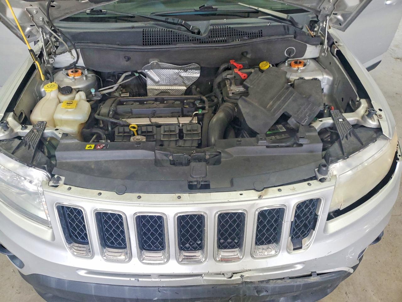 2012 Jeep Compass Sport Silver vin: 1C4NJCBA7CD610548