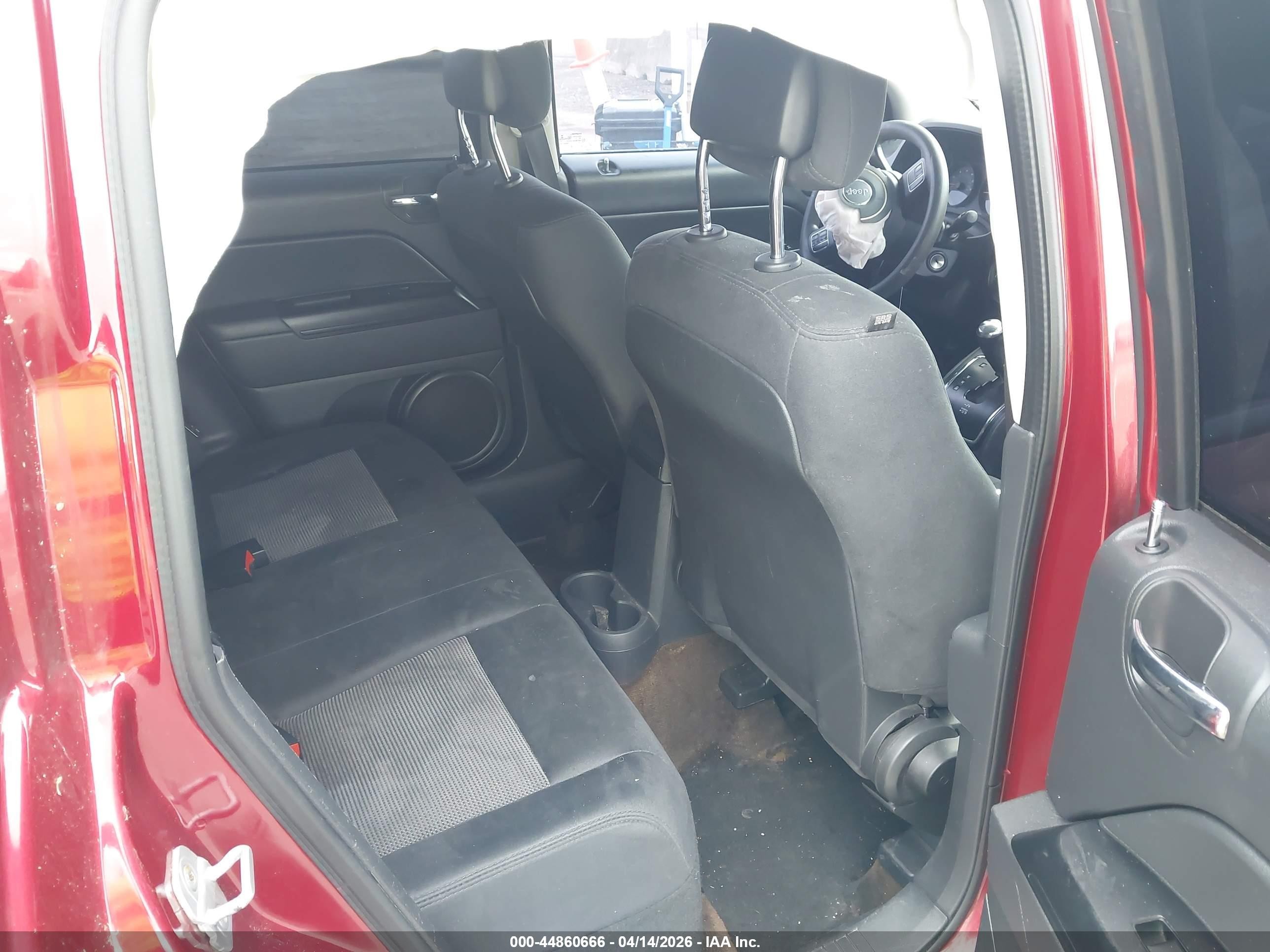 2014 Jeep Compass Sport Red vin: 1C4NJCBA7ED504958