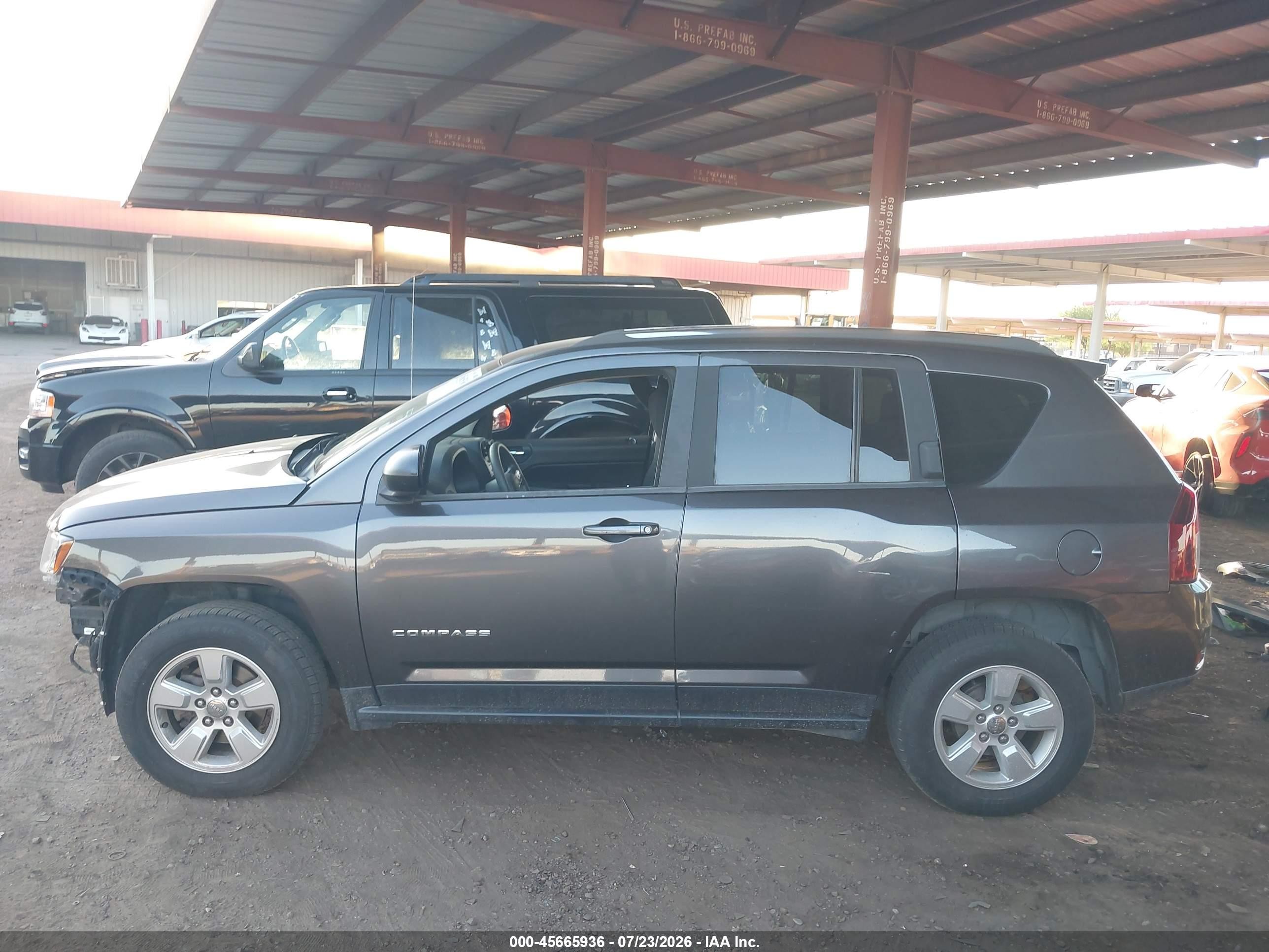 2015 Jeep Compass Sport Gray vin: 1C4NJCBA7FD124472