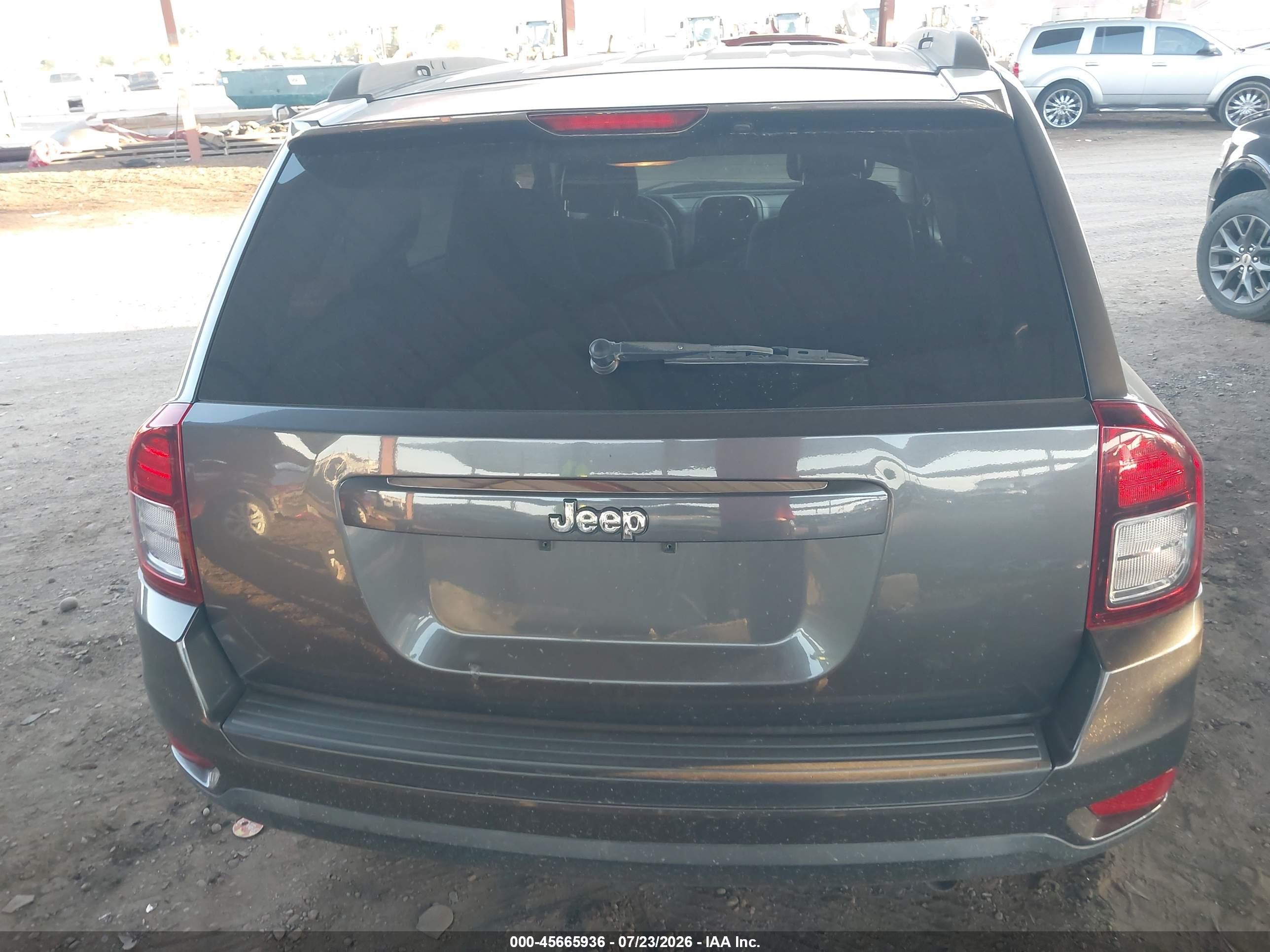 2015 Jeep Compass Sport Gray vin: 1C4NJCBA7FD124472