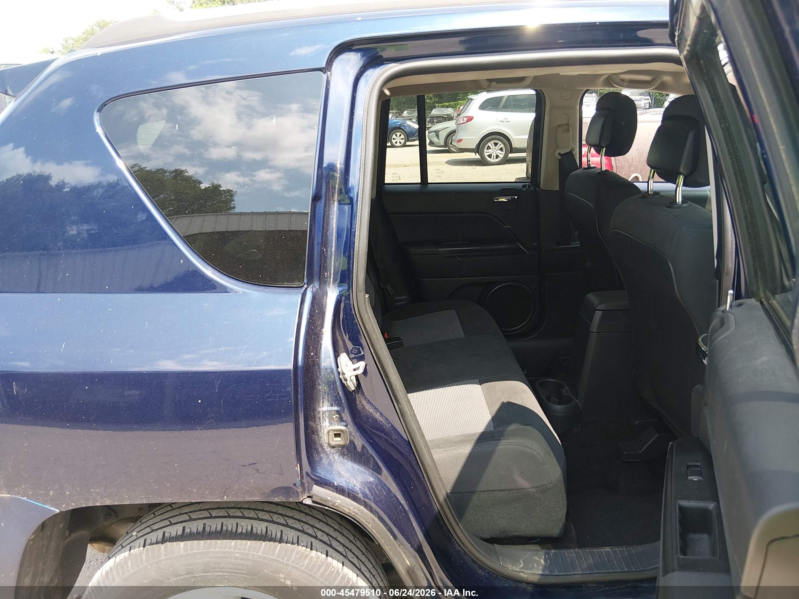 2015 Jeep Compass Sport Dark Blue vin: 1C4NJCBA7FD198328