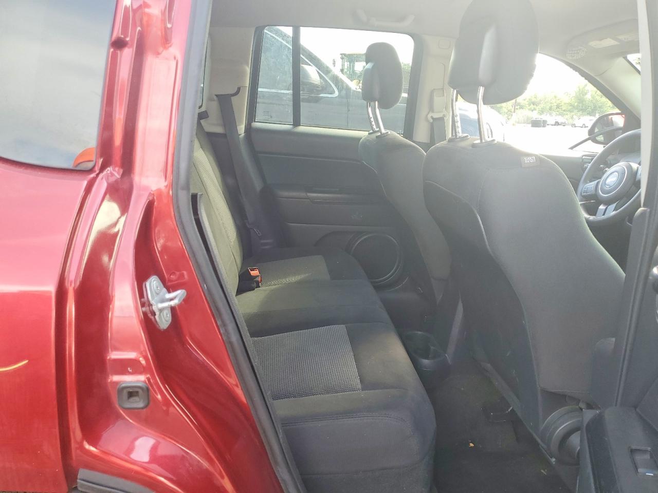 2015 Jeep Compass Sport Red vin: 1C4NJCBA7FD250458