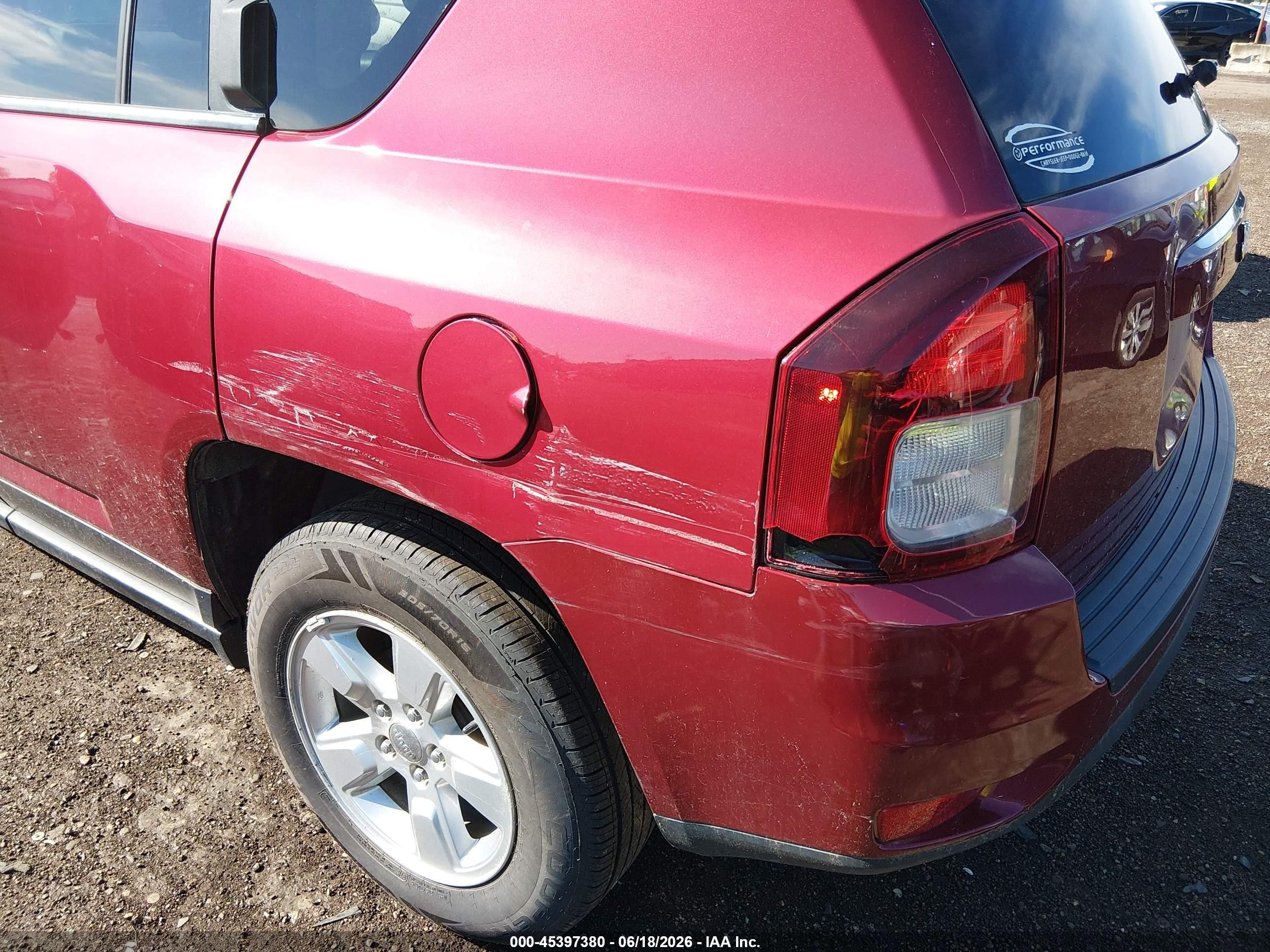 2015 Jeep Compass Sport Red vin: 1C4NJCBA7FD273397