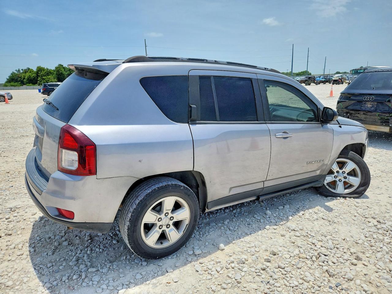 2015 Jeep Compass Sport Silver vin: 1C4NJCBA7FD284755